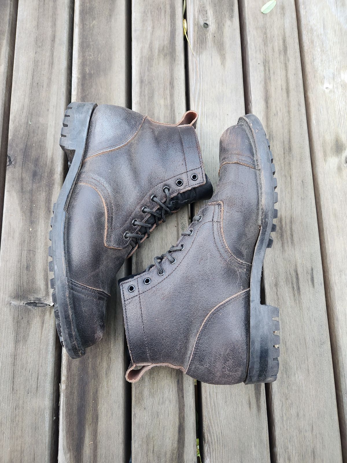 Photo by pnydm on November 5, 2022 of the Truman Service Boot in Horween Black Waxed Flesh.