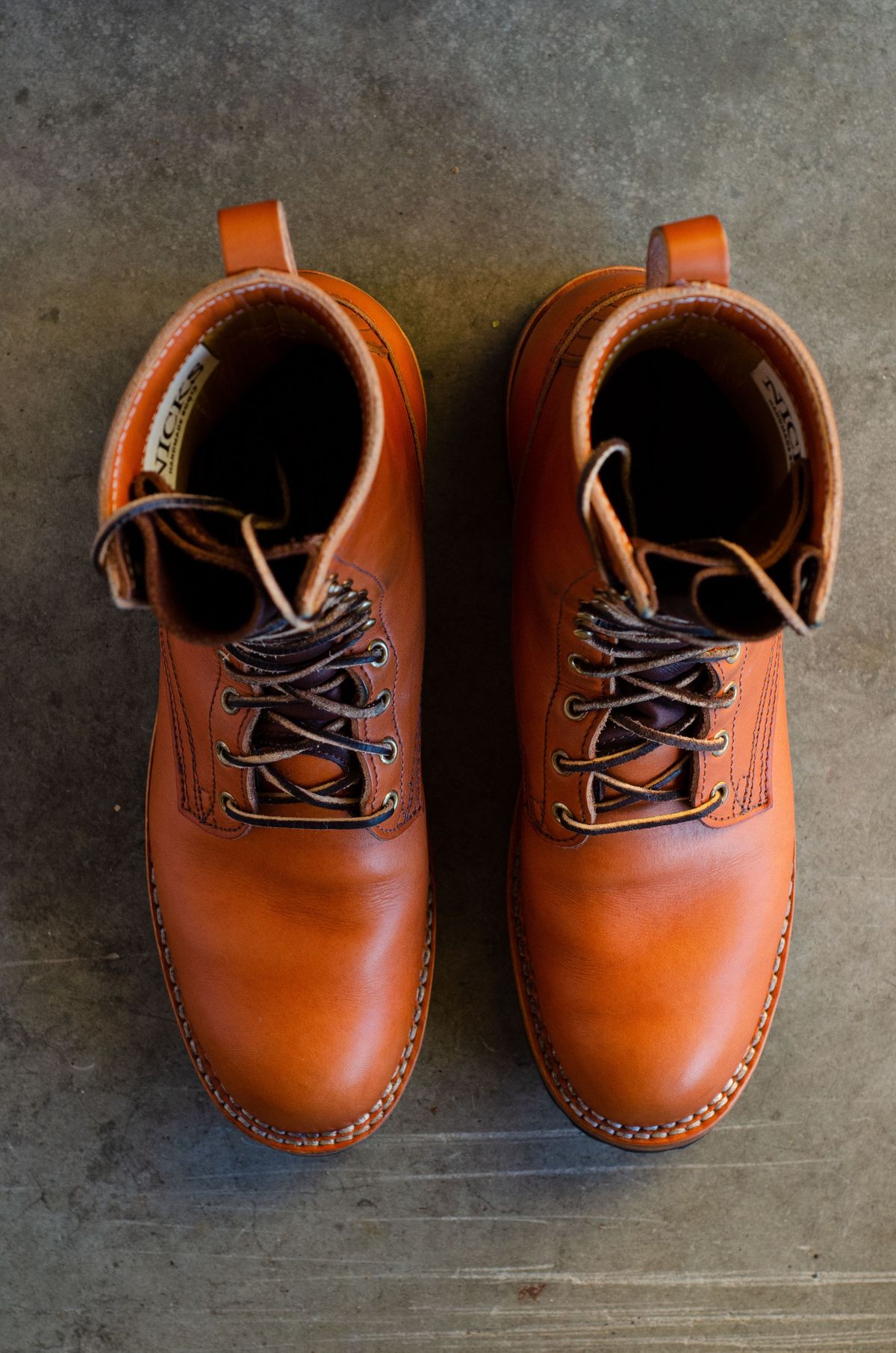 Photo by grainandtwill on November 7, 2021 of the Nicks Overlander in Wickett & Craig Tan English Bridle.