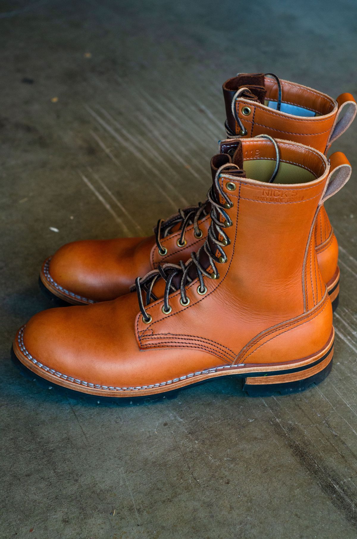Photo by grainandtwill on November 7, 2021 of the Nicks Overlander in Wickett & Craig Tan English Bridle.