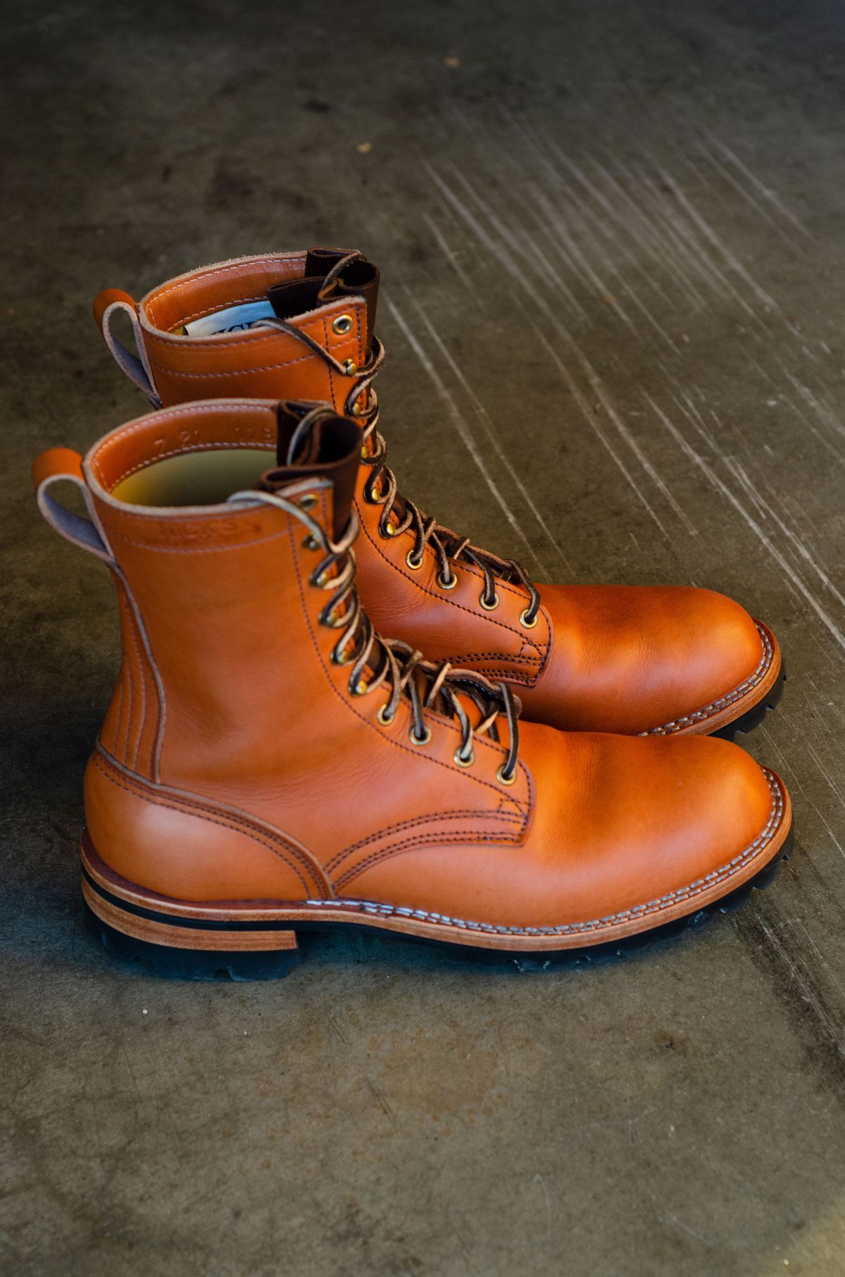 Photo by grainandtwill on November 7, 2021 of the Nicks Overlander in Wickett & Craig Tan English Bridle.