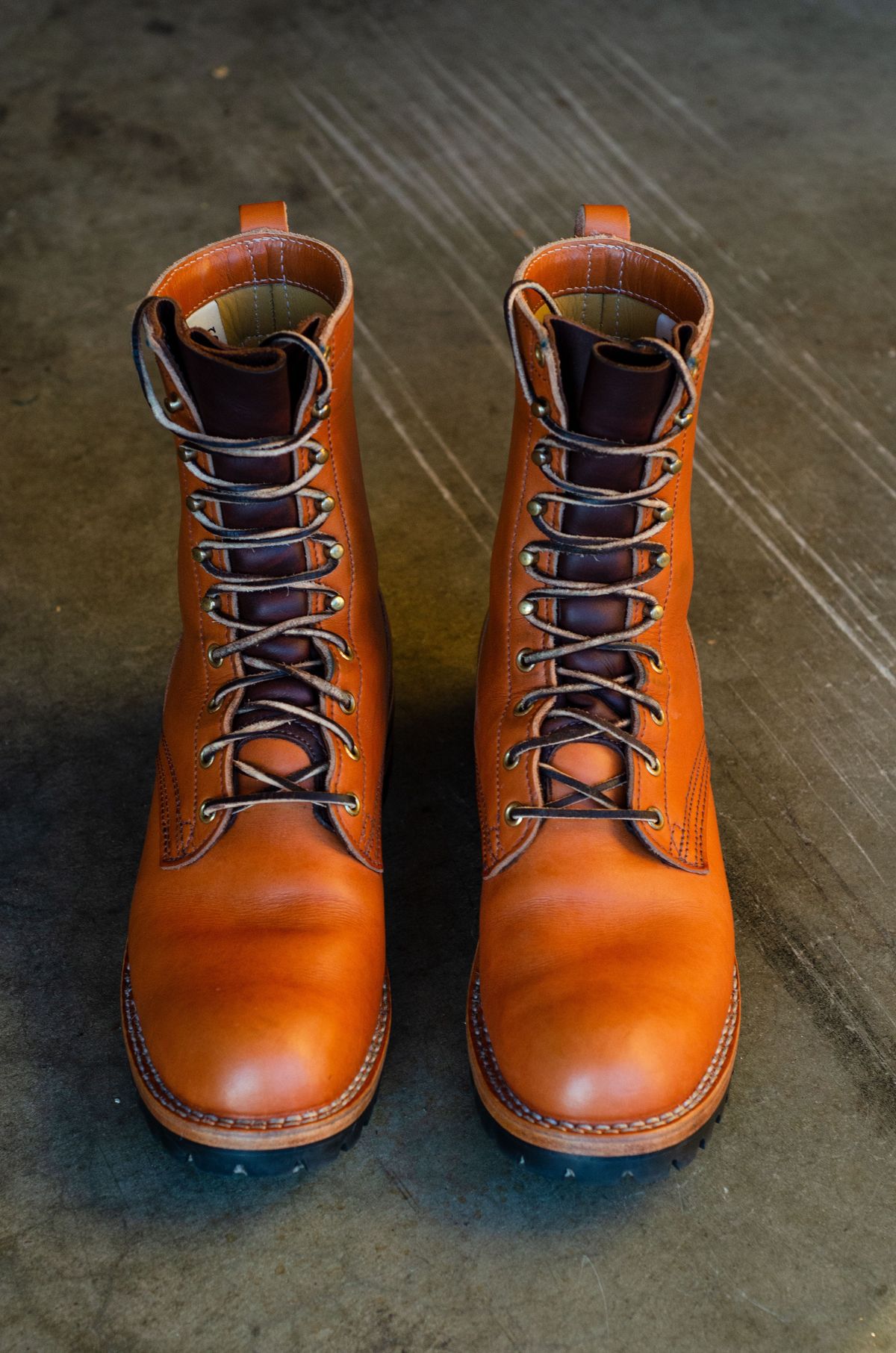 Photo by grainandtwill on November 7, 2021 of the Nicks Overlander in Wickett & Craig Tan English Bridle.