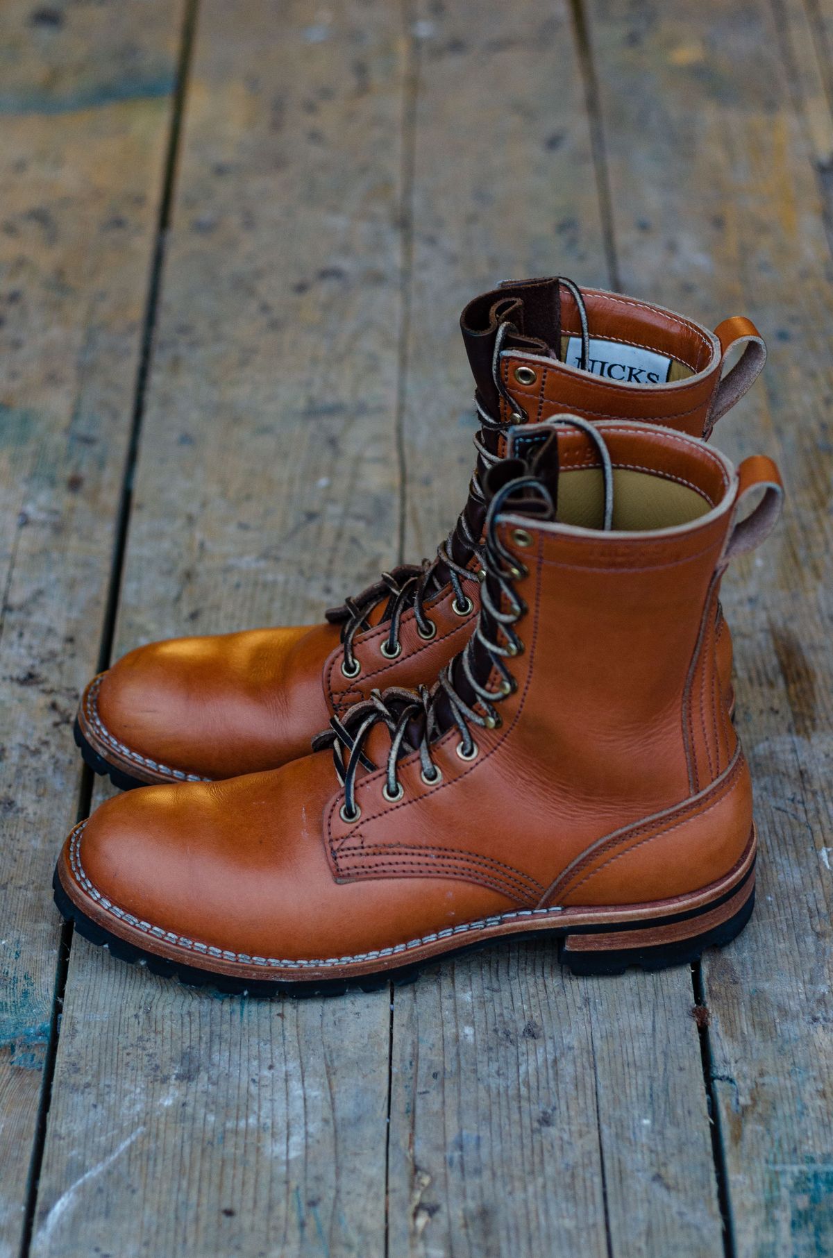 Photo by grainandtwill on January 6, 2022 of the Nicks Overlander in Wickett & Craig Tan English Bridle.