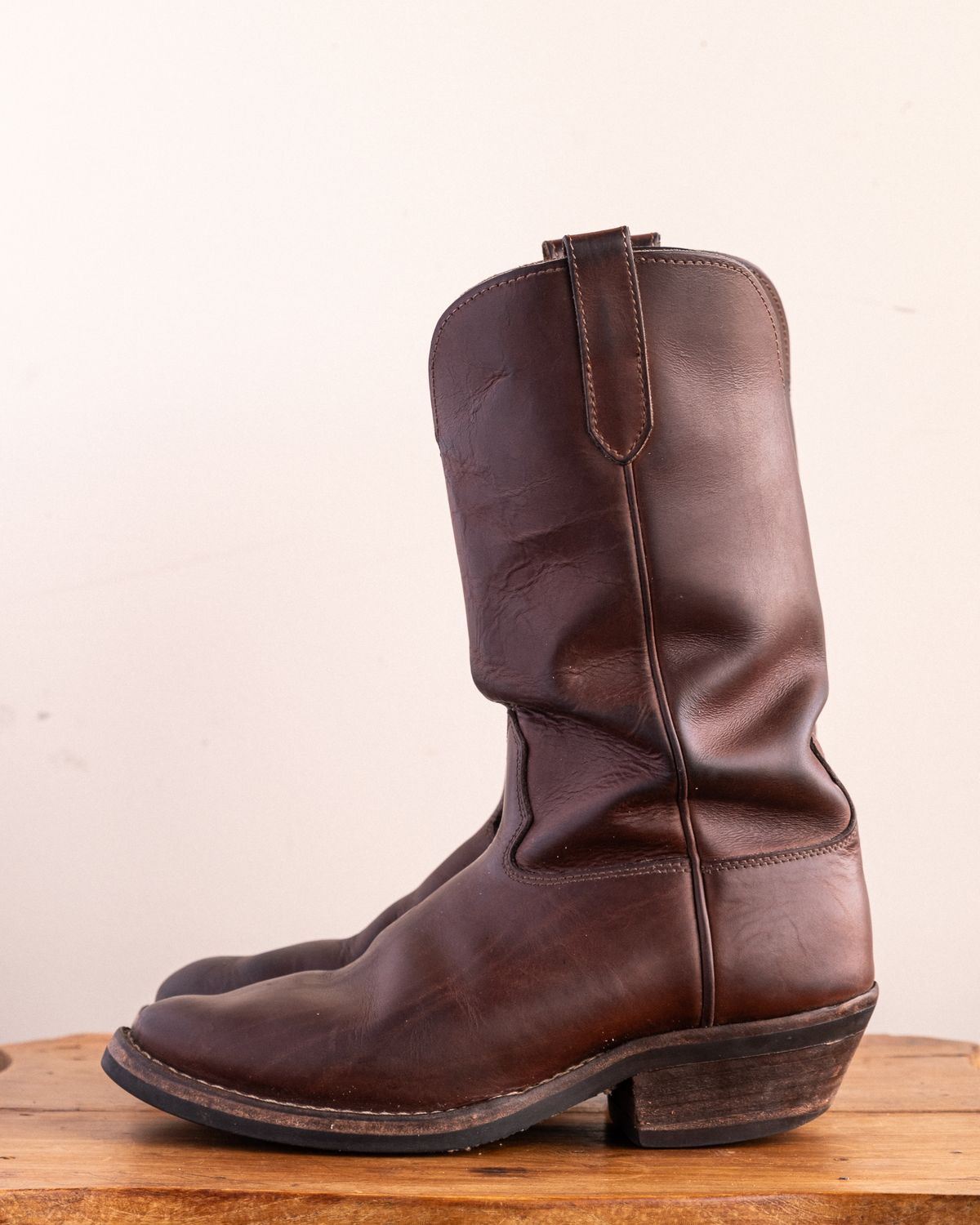 Photo by grainandtwill on March 5, 2025 of the Nicks Polouse in Seidel & 7-8oz Chocolate.