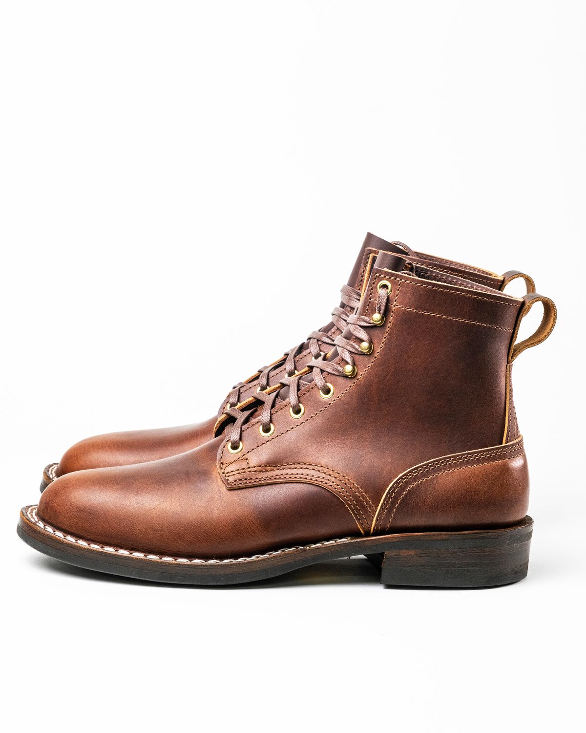 Photo by grainandtwill on November 4, 2023 of the Nicks Falcon in Italian Brown Cypress.