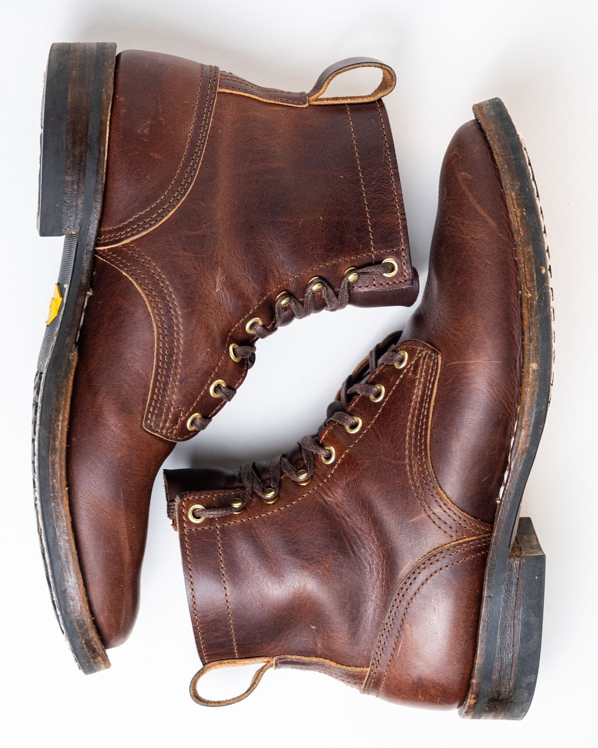 Photo by grainandtwill on December 5, 2023 of the Nicks Falcon in Italian Brown Cypress.