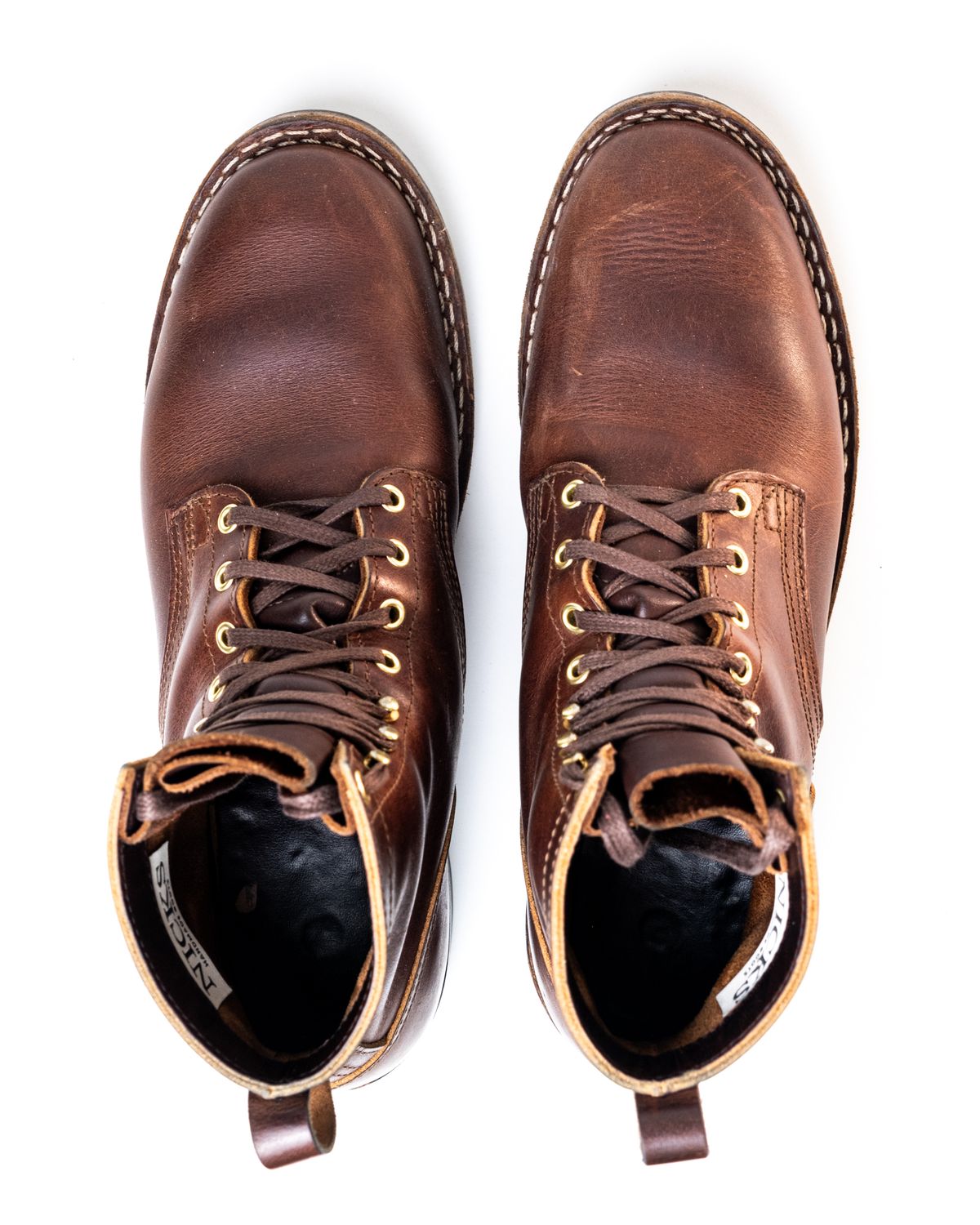 Photo by grainandtwill on December 5, 2023 of the Nicks Falcon in Italian Brown Cypress.