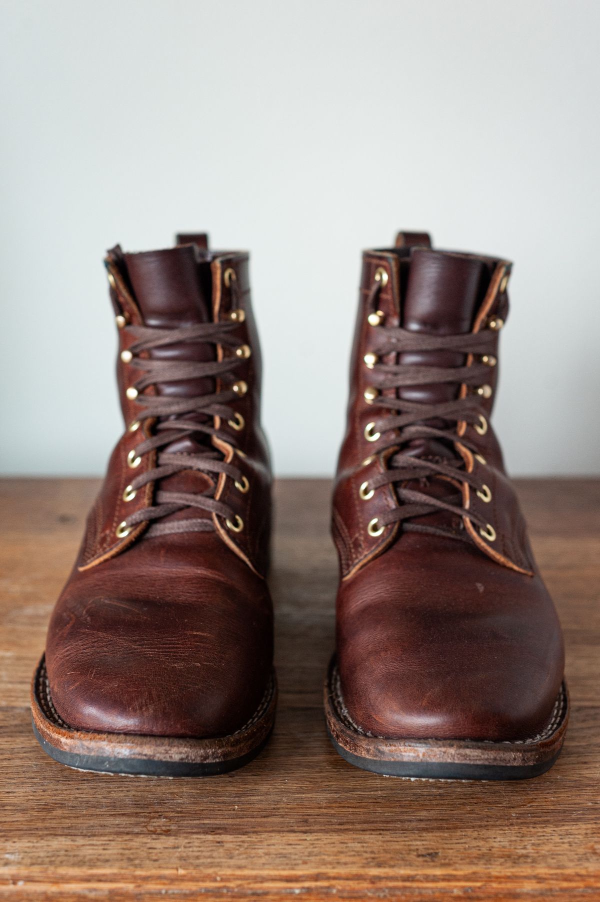Photo by grainandtwill on January 8, 2024 of the Nicks Falcon in Italian Brown Cypress.