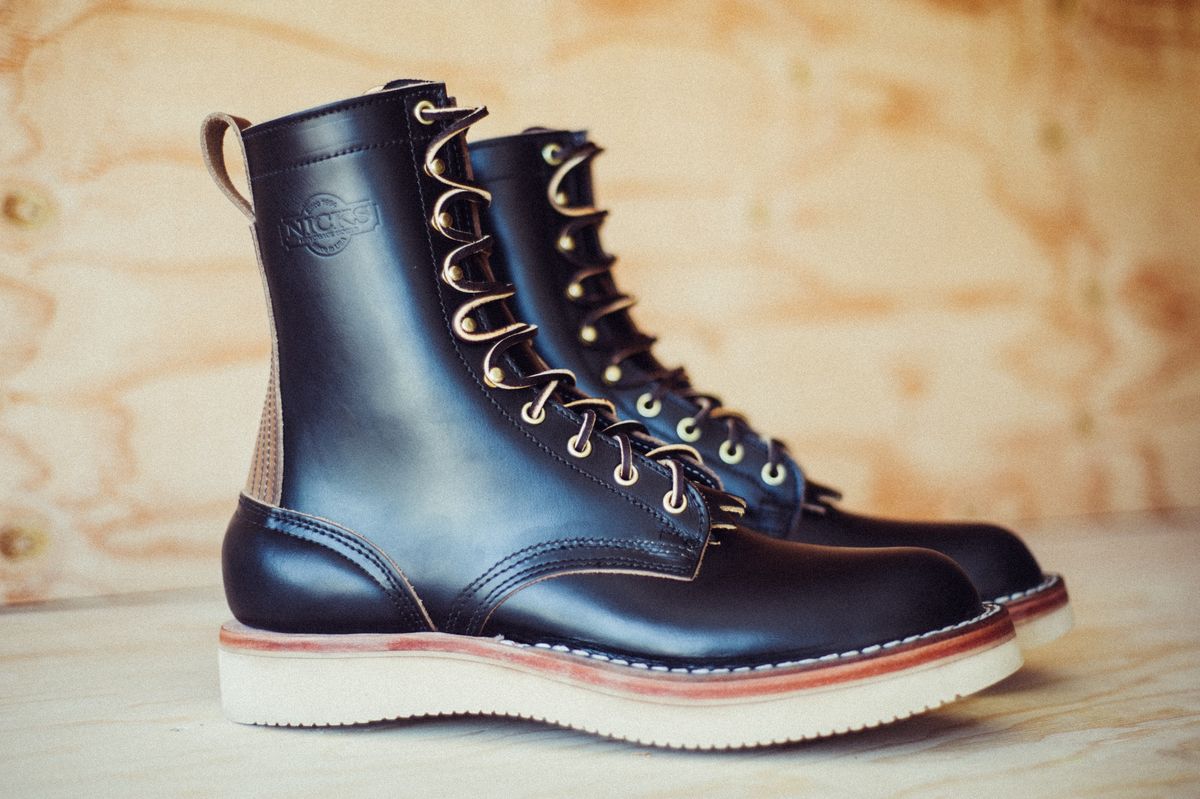 Photo by grainandtwill on March 29, 2022 of the Nicks Traveler in Horween Black Chromexcel.