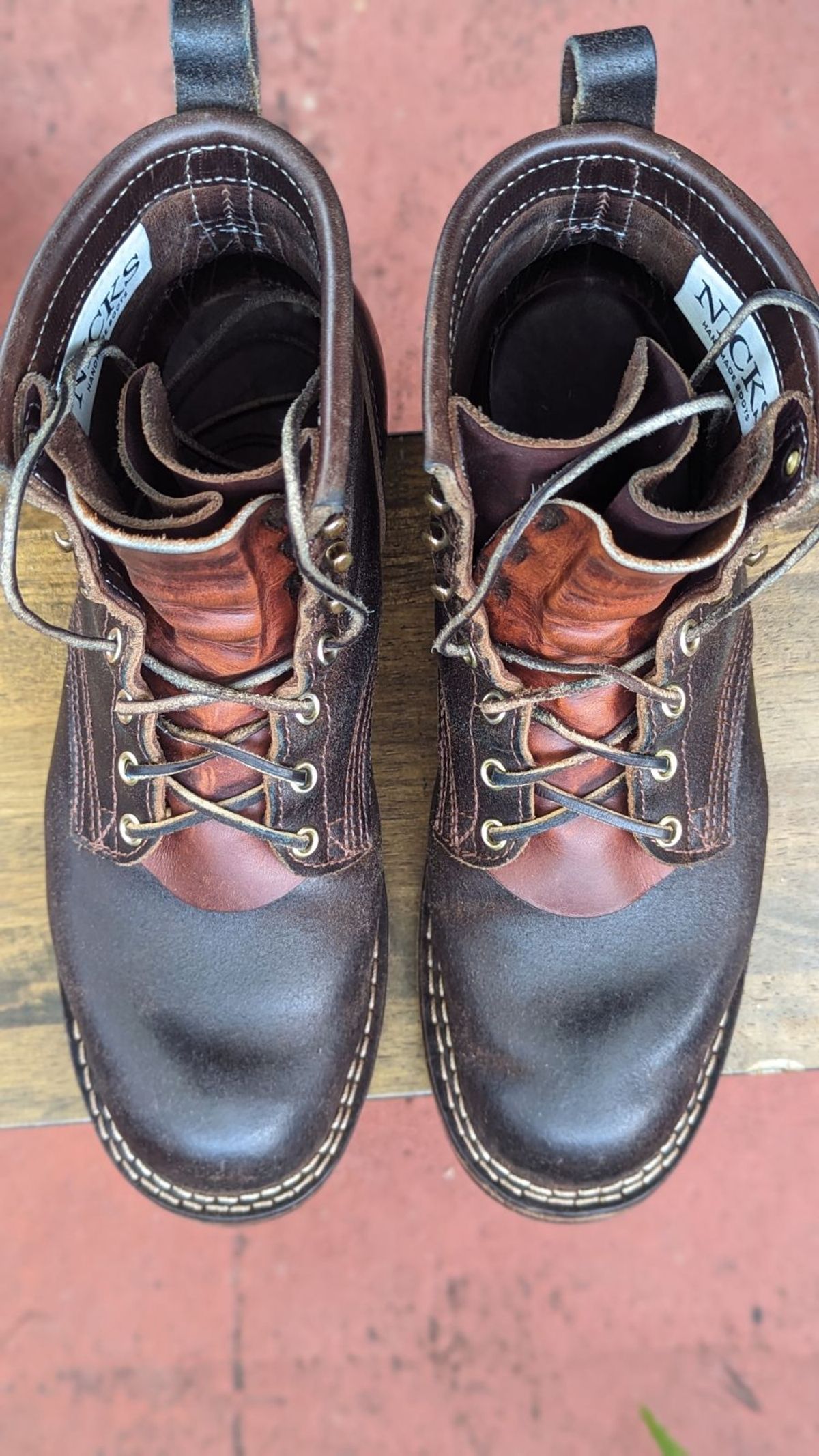Photo by GreatAldini on January 5, 2024 of the Nicks Falcon in Horween Brown Waxed Flesh.