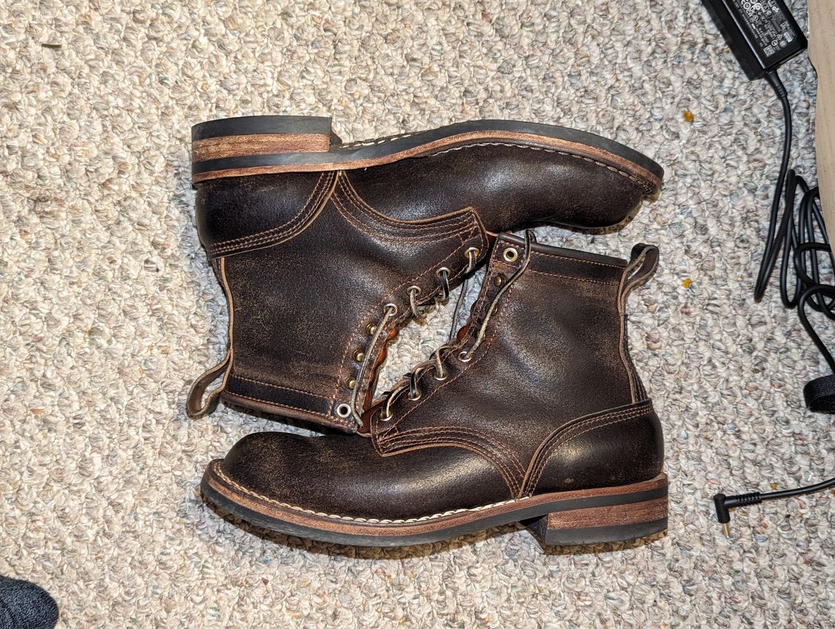 Photo by GreatAldini on February 3, 2024 of the Nicks Falcon in Horween Brown Waxed Flesh.