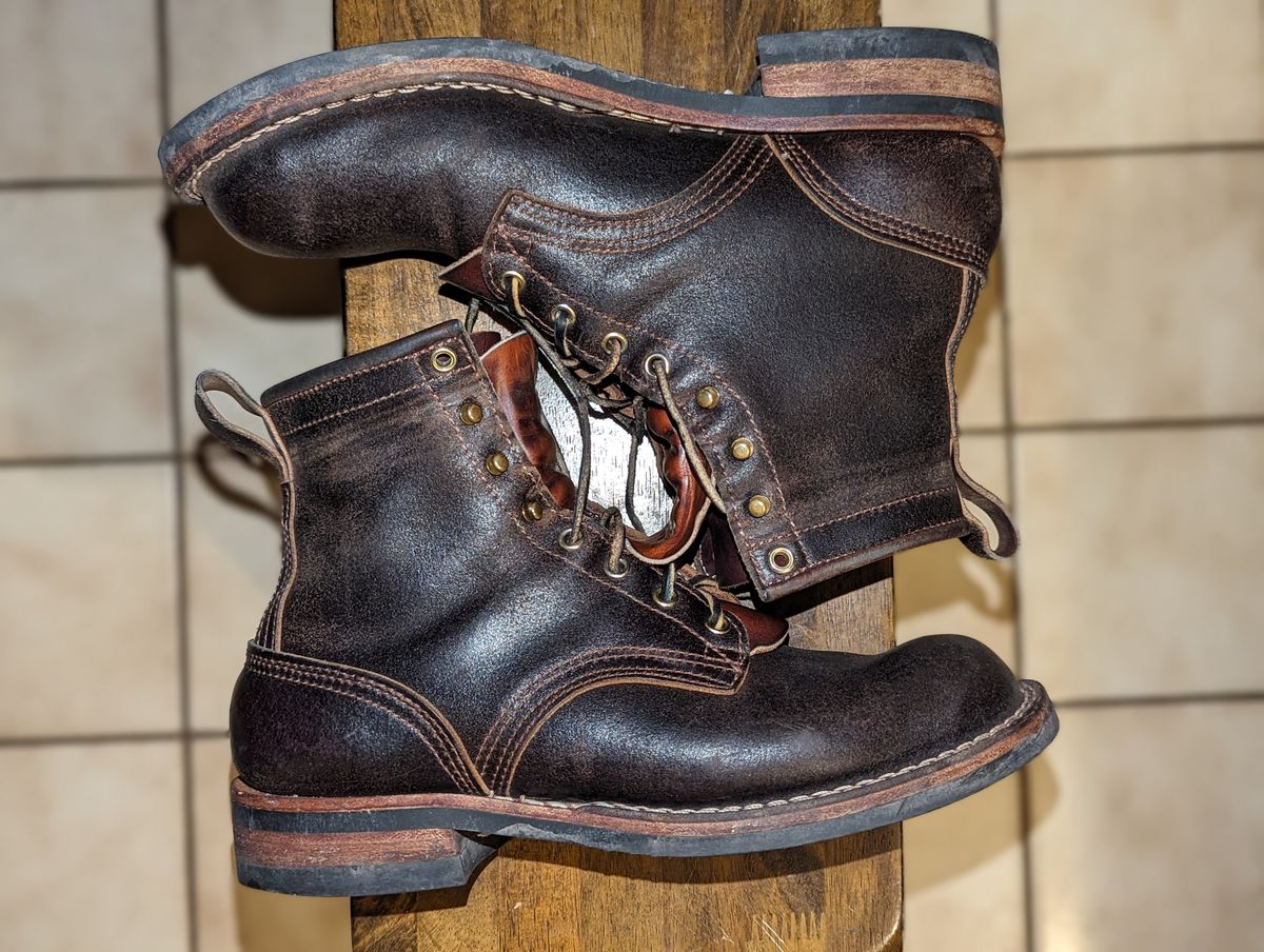 Photo by GreatAldini on March 6, 2024 of the Nicks Falcon in Horween Brown Waxed Flesh.