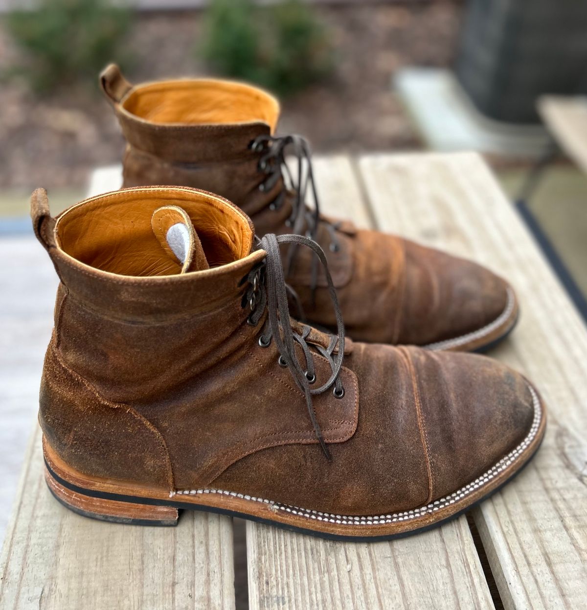 Photo by heritage_boots_obsessed on January 3, 2024 of the TAFT Stitchdown Legacy Boot in C.F. Stead Rust Waxy Commander Suede.