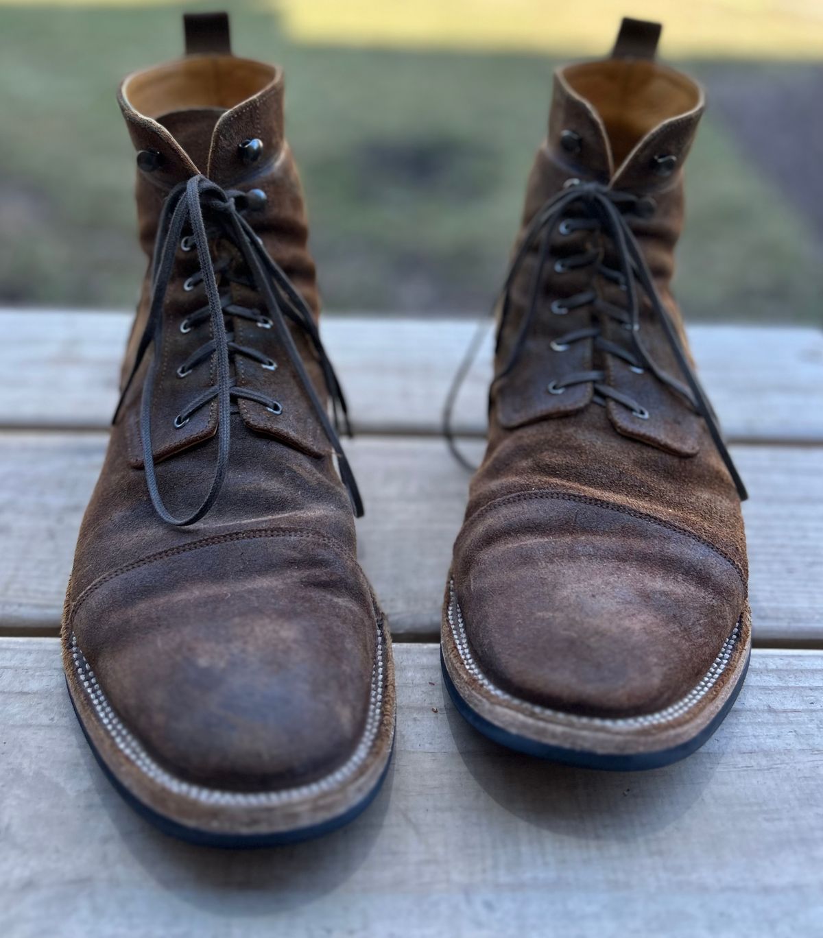 Photo by heritage_boots_obsessed on March 3, 2024 of the TAFT Stitchdown Legacy Boot in C.F. Stead Rust Waxy Commander Suede.
