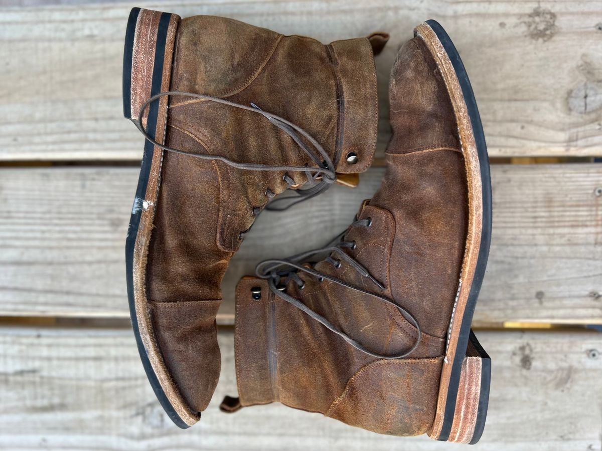 Photo by heritage_boots_obsessed on March 3, 2024 of the TAFT Stitchdown Legacy Boot in C.F. Stead Rust Waxy Commander Suede.