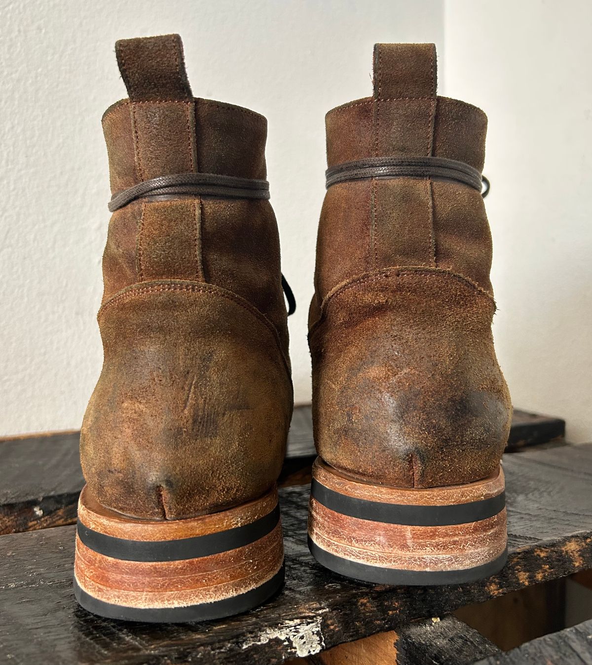 Photo by heritage_boots_obsessed on April 3, 2024 of the TAFT Stitchdown Legacy Boot in C.F. Stead Rust Waxy Commander Suede.