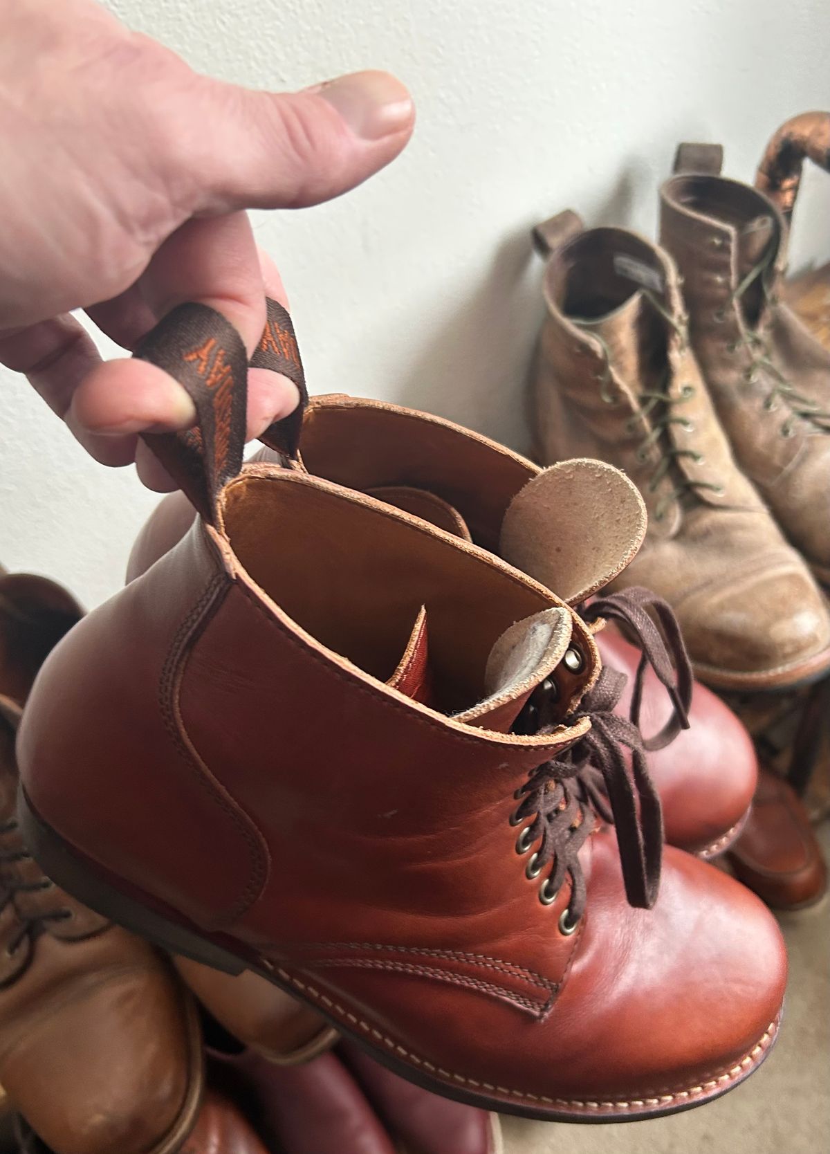 Photo by heritage_boots_obsessed on December 2, 2025 of the Thursday Thursday / Brawler in Wickett & Craig Medium Brown Traditional Harness.