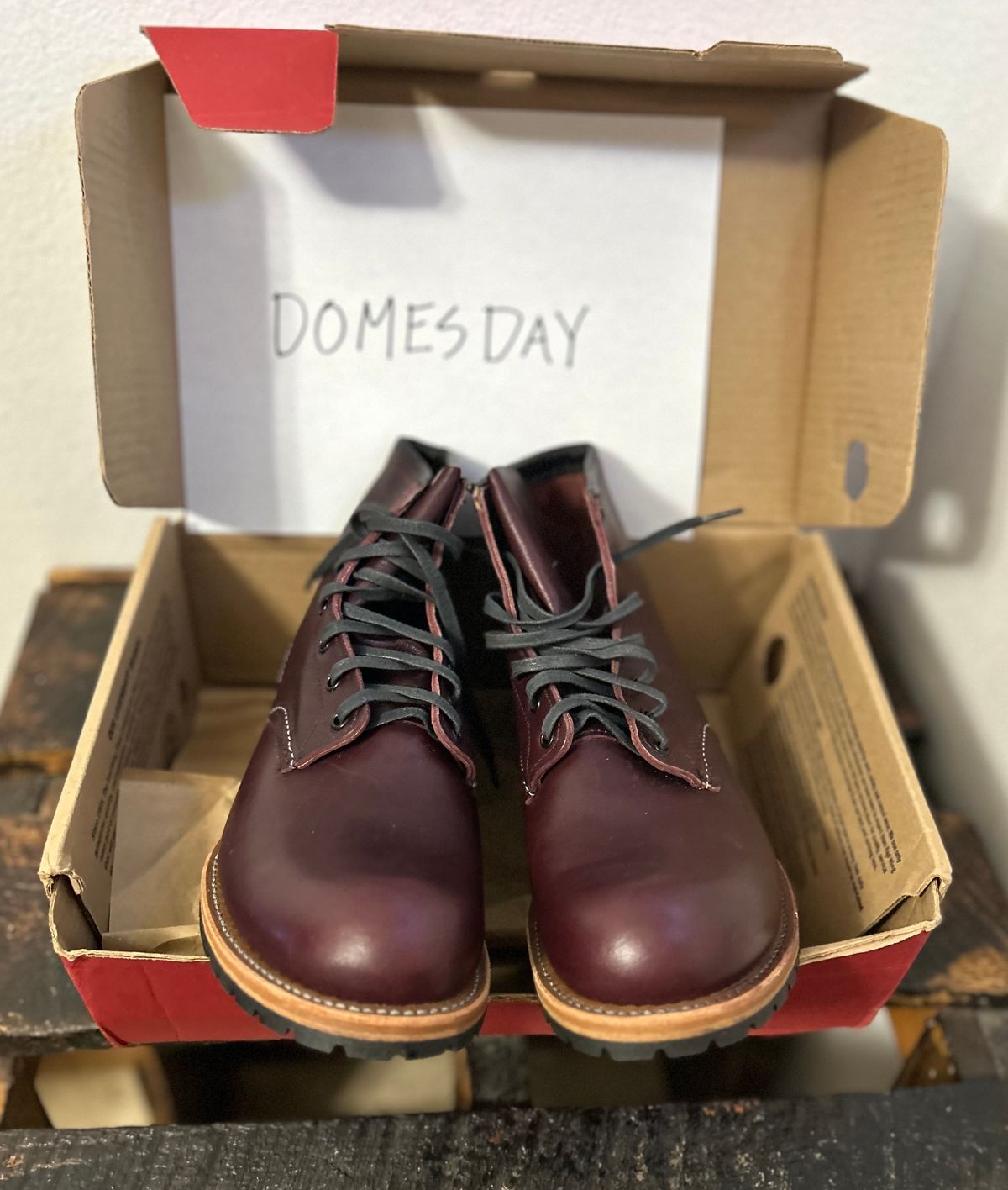 Photo by heritage_boots_obsessed on October 10, 2024 of the Red Wing Beckman in S.B. Foot Black Cherry Featherstone.