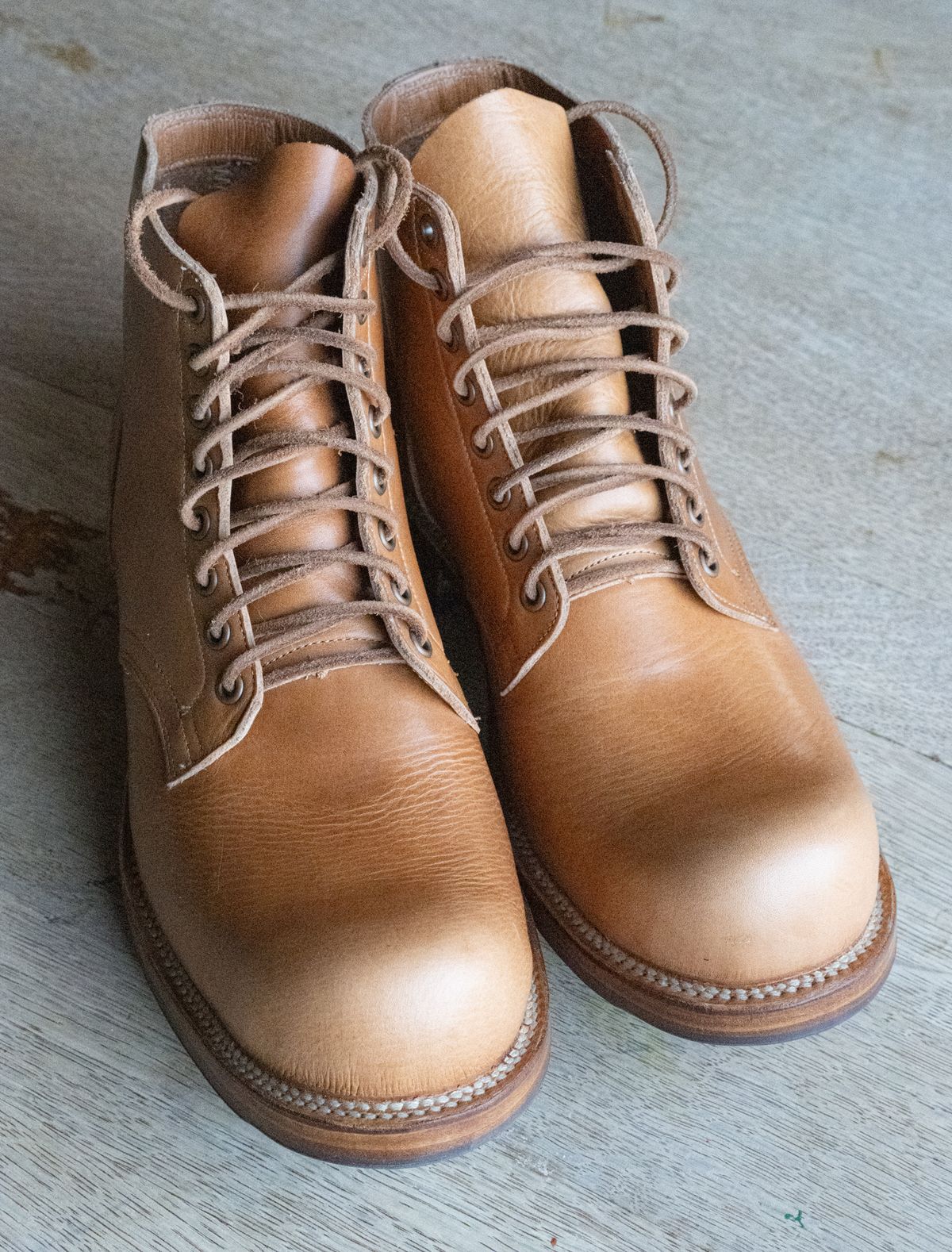 Photo by rustic.boots on October 3, 2024 of the Viberg Service Boot in Horween Raw Natural Wolly Chromexcel.