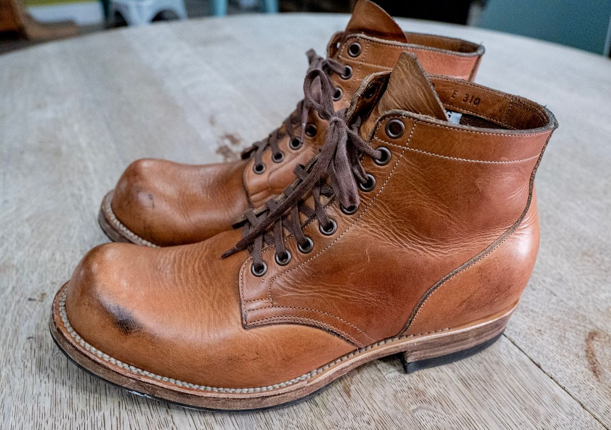 Photo by rustic.boots on December 5, 2024 of the Viberg Service Boot in Horween Raw Natural Wolly Chromexcel.