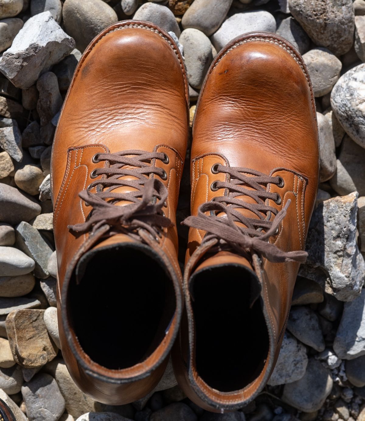 Photo by rustic.boots on February 1, 2025 of the Viberg Service Boot in Horween Raw Natural Wolly Chromexcel.