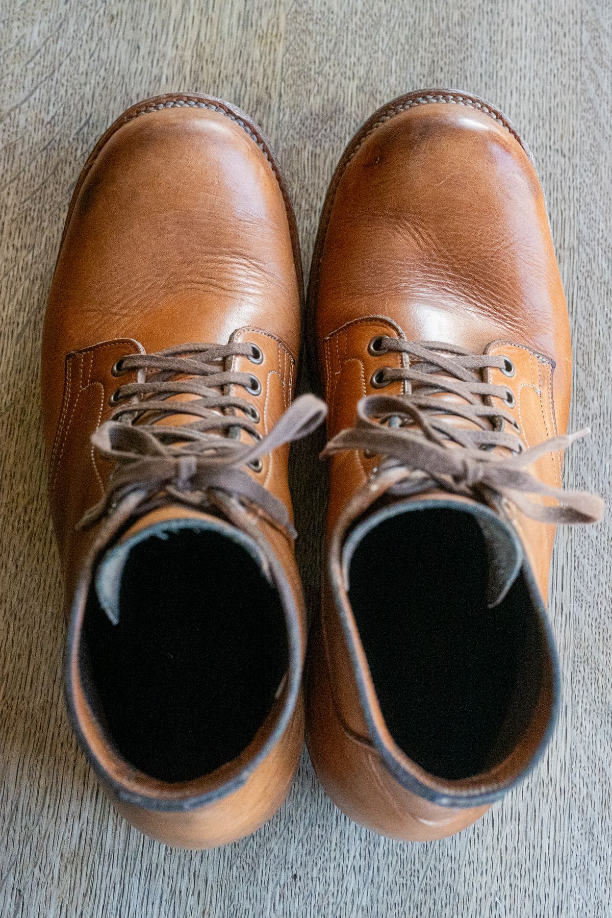 Photo by rustic.boots on February 1, 2025 of the Viberg Service Boot in Horween Raw Natural Wolly Chromexcel.