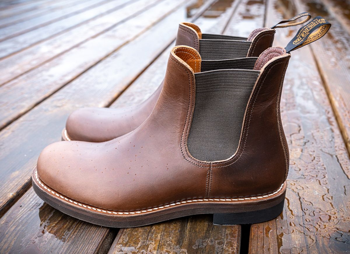 Photo by rustic.boots on October 2, 2023 of the Rolling Dub Trio Stan in Horween Brown Chromexcel.