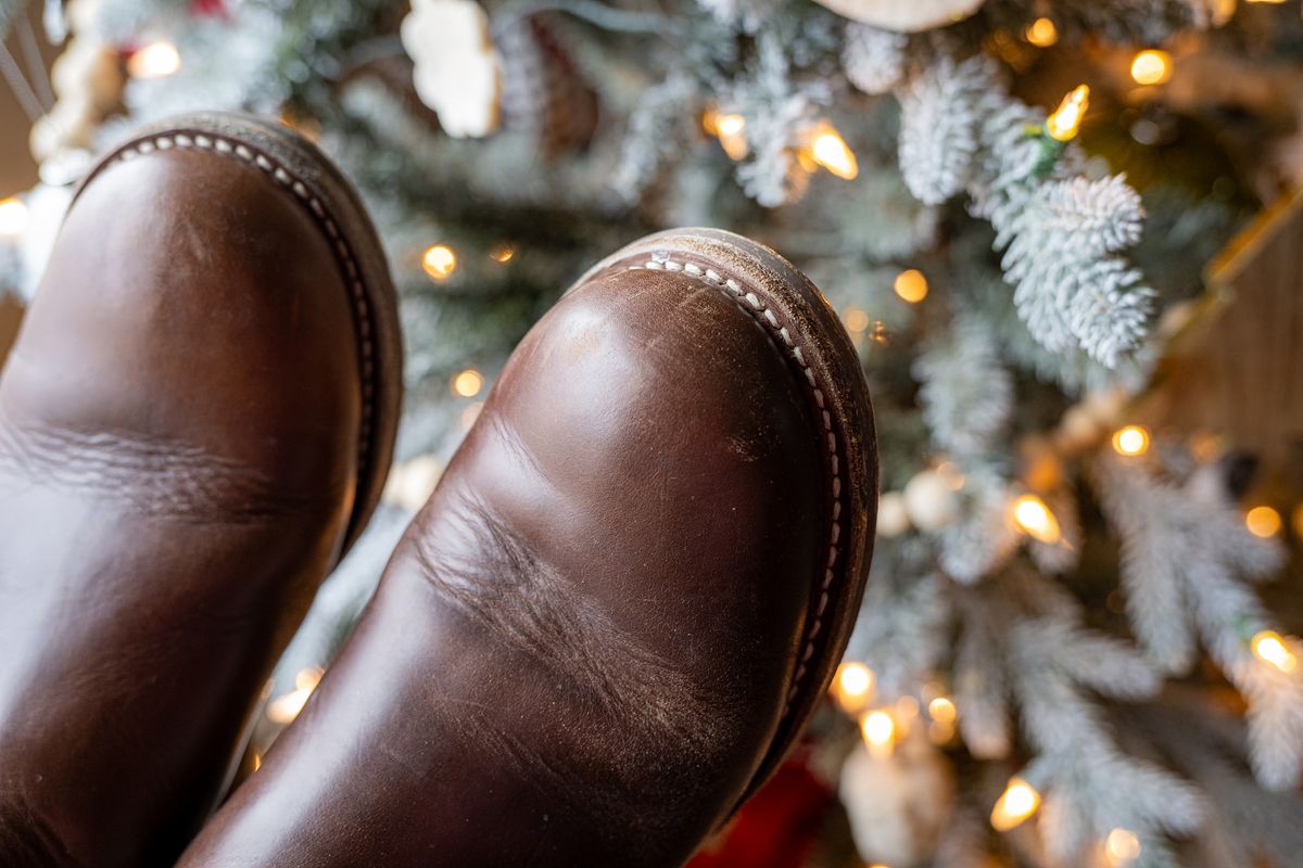 Photo by rustic.boots on December 2, 2023 of the Rolling Dub Trio Stan in Horween Brown Chromexcel.