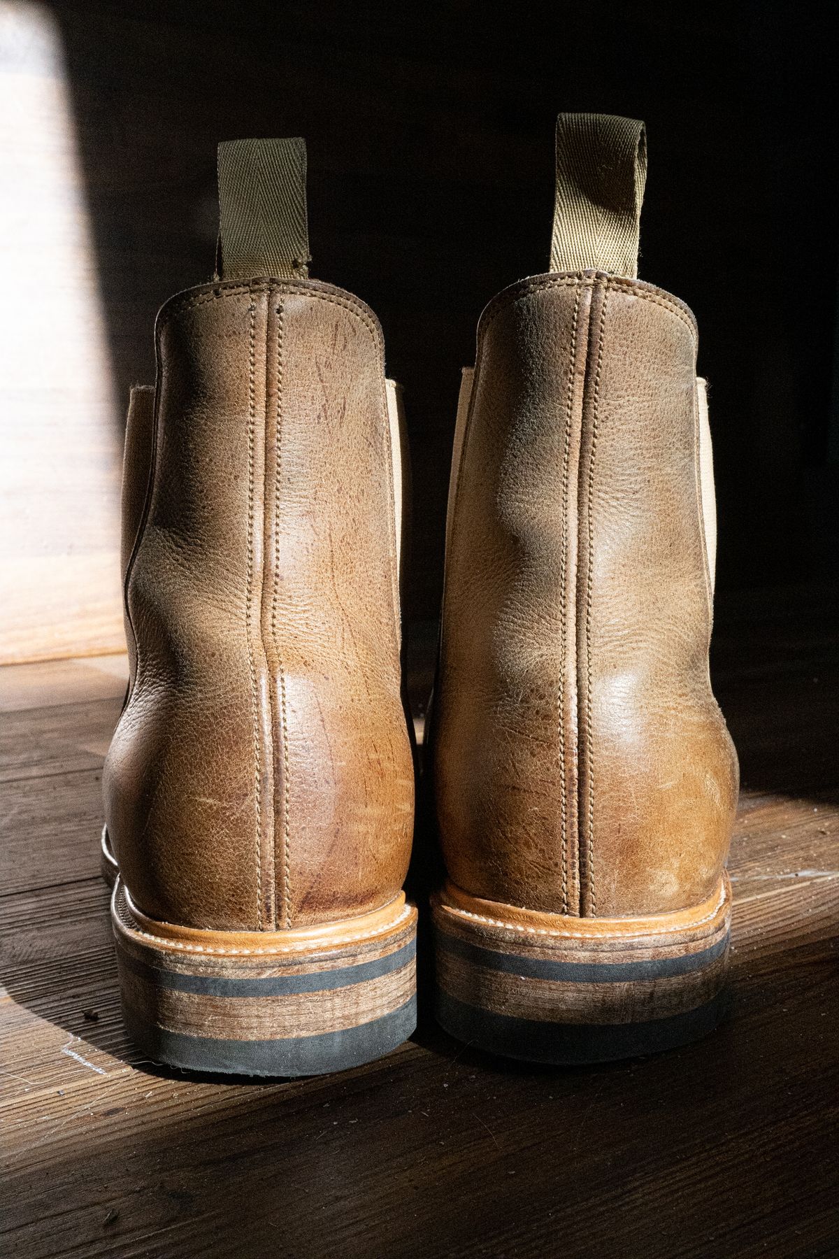 Photo by rustic.boots on November 5, 2022 of the Viberg Chelsea in C.F. Stead Camel Hair Waxed Kudu.