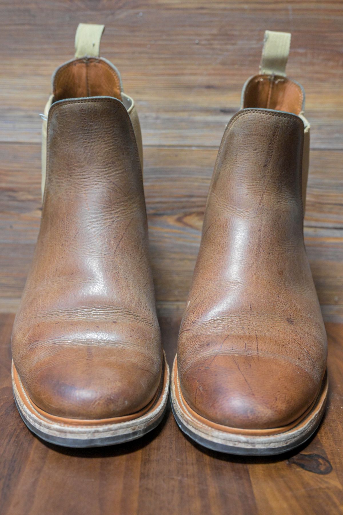 Photo by rustic.boots on December 5, 2022 of the Viberg Chelsea in C.F. Stead Camel Hair Waxed Kudu.