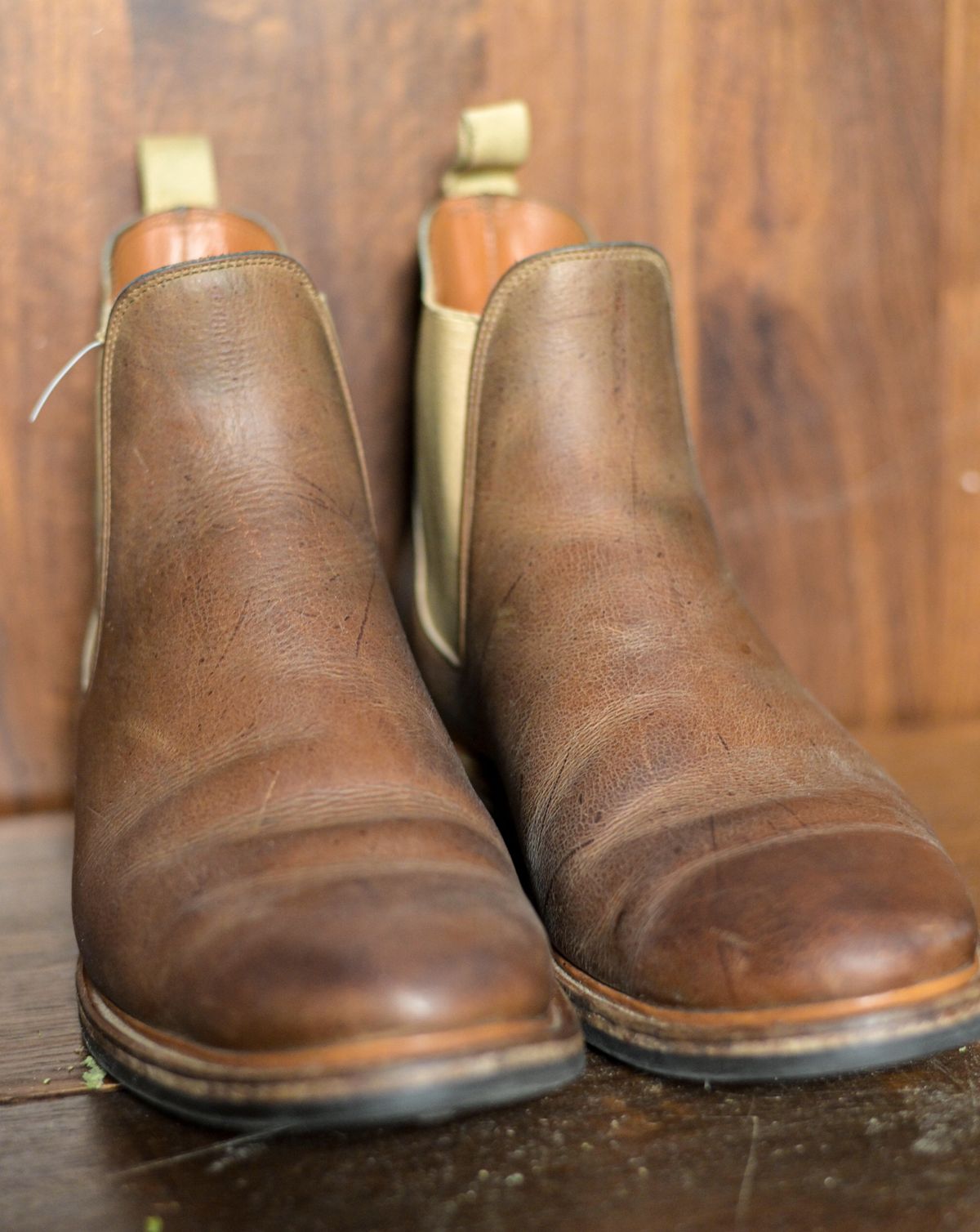 Photo by rustic.boots on January 4, 2023 of the Viberg Chelsea in C.F. Stead Camel Hair Waxed Kudu.