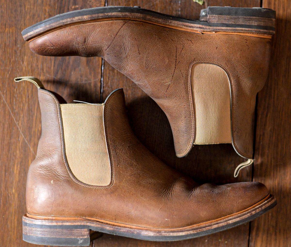 Photo by rustic.boots on January 4, 2023 of the Viberg Chelsea in C.F. Stead Camel Hair Waxed Kudu.