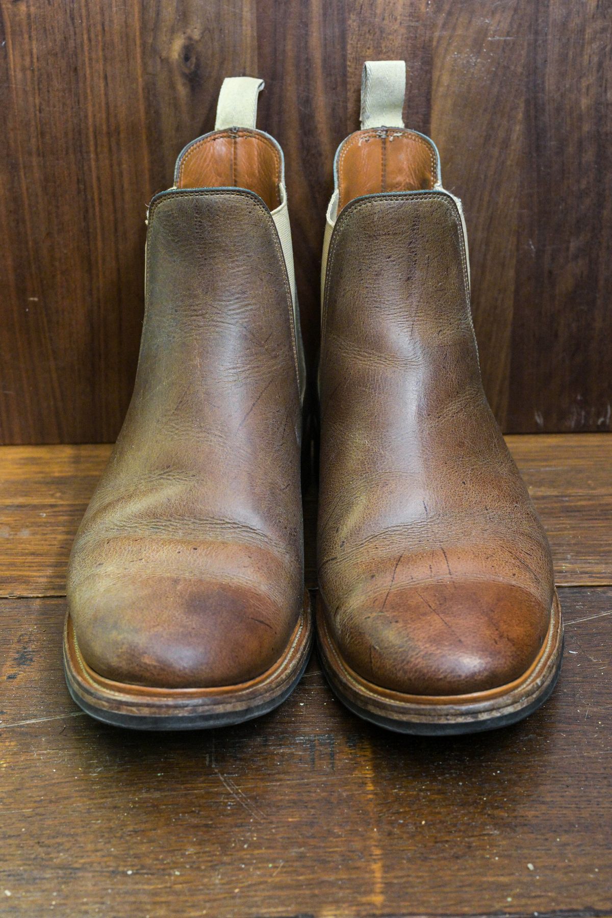 Photo by rustic.boots on February 2, 2023 of the Viberg Chelsea in C.F. Stead Camel Hair Waxed Kudu.