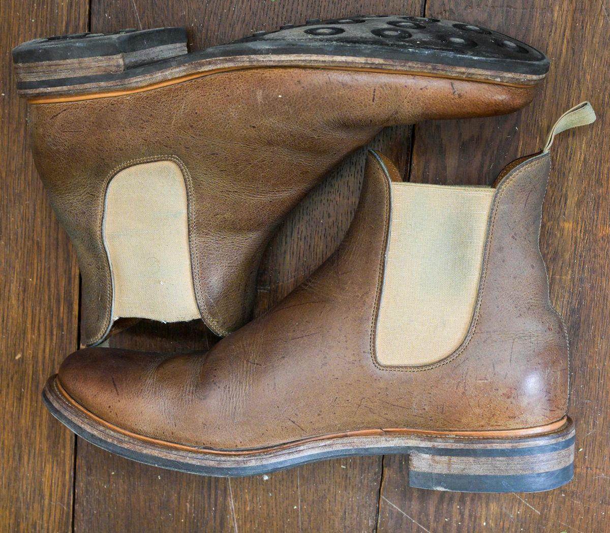 Photo by rustic.boots on February 2, 2023 of the Viberg Chelsea in C.F. Stead Camel Hair Waxed Kudu.