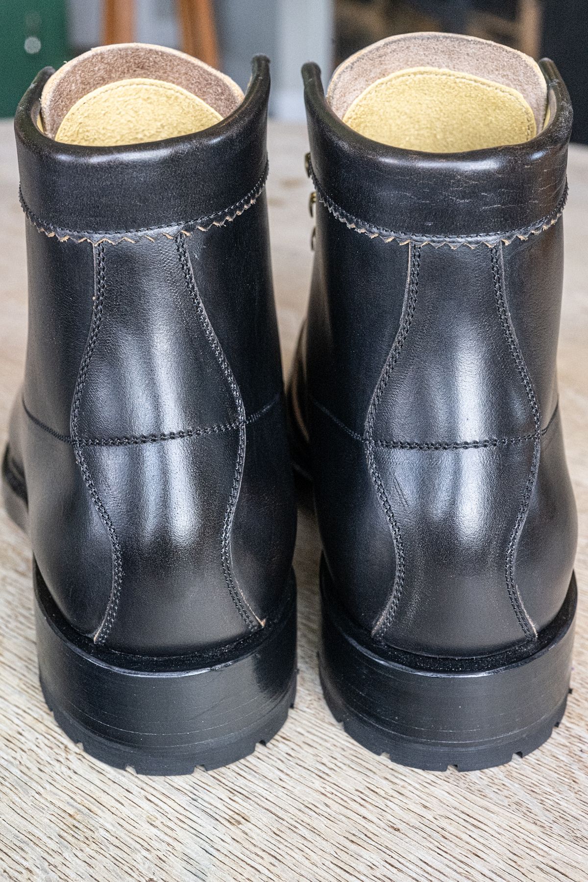 Photo by rustic.boots on October 2, 2025 of the Sagara Cordmaster in Black Rust Arborwax.