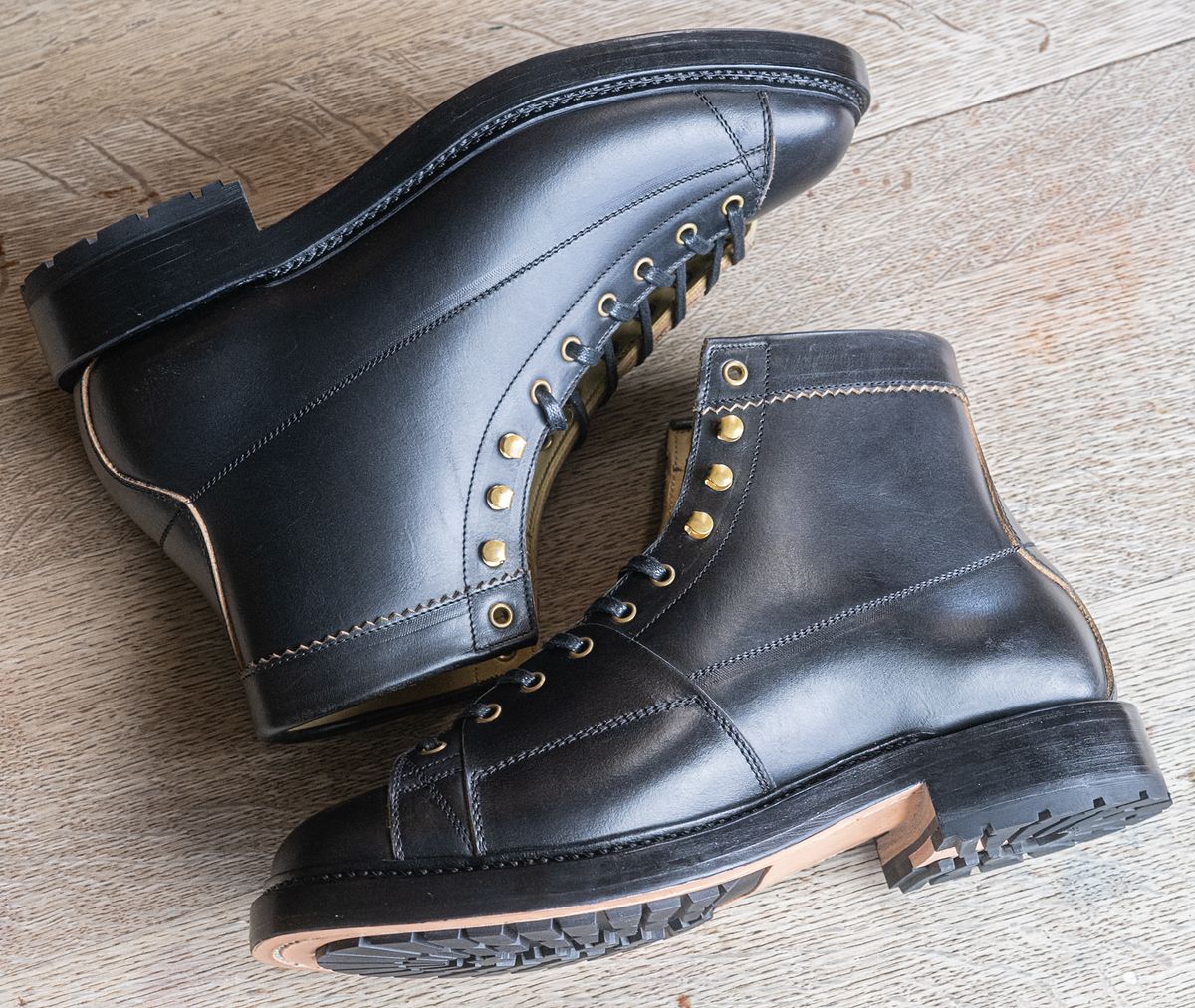 Photo by rustic.boots on October 2, 2025 of the Sagara Cordmaster in Black Rust Arborwax.
