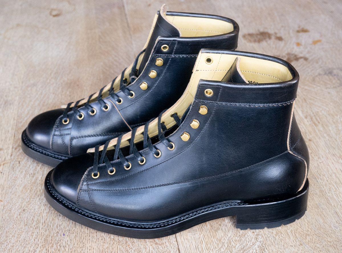 Photo by rustic.boots on October 2, 2025 of the Sagara Cordmaster in Black Rust Arborwax.