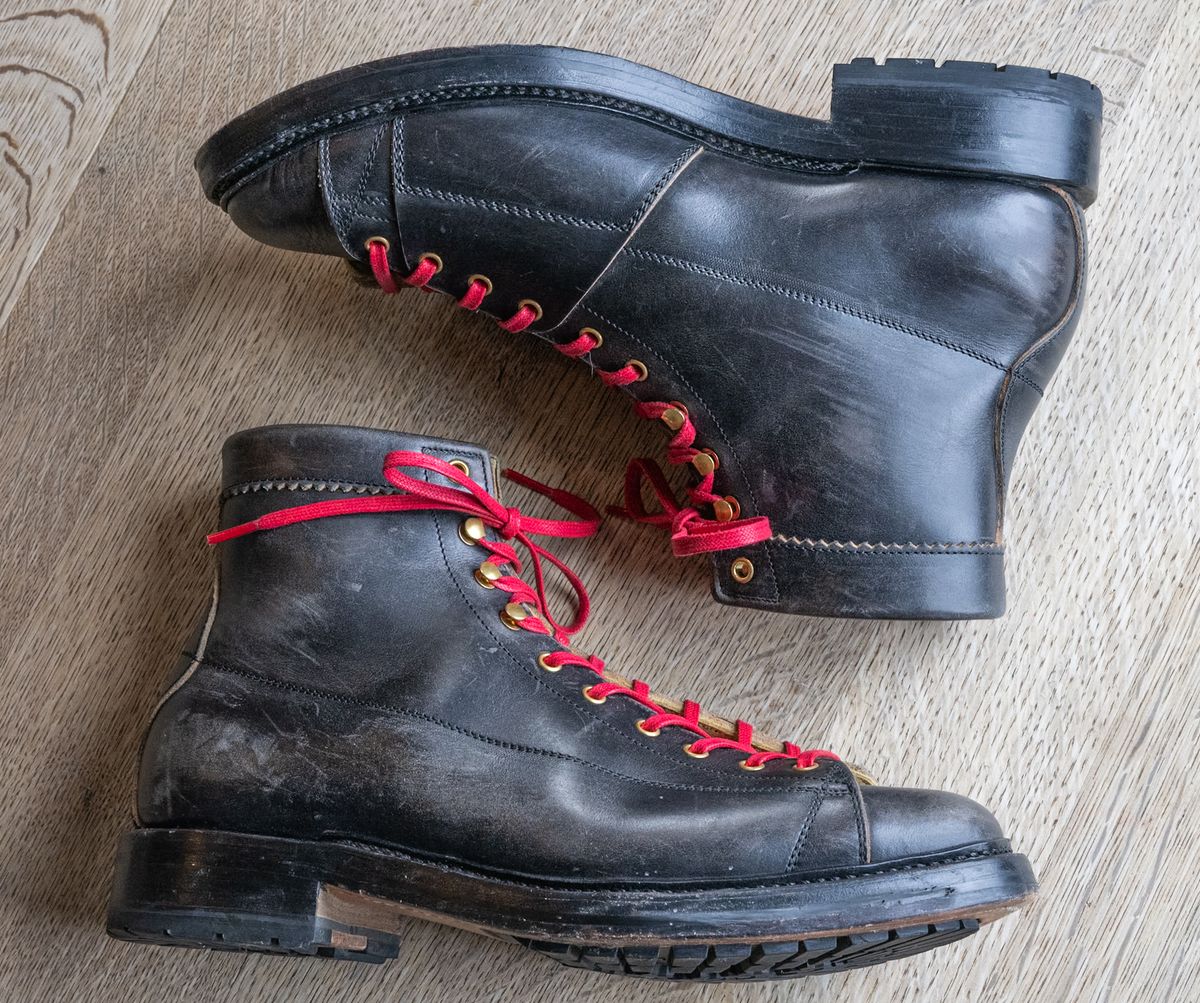 Photo by rustic.boots on November 3, 2025 of the Sagara Cordmaster in Black Rust Arborwax.