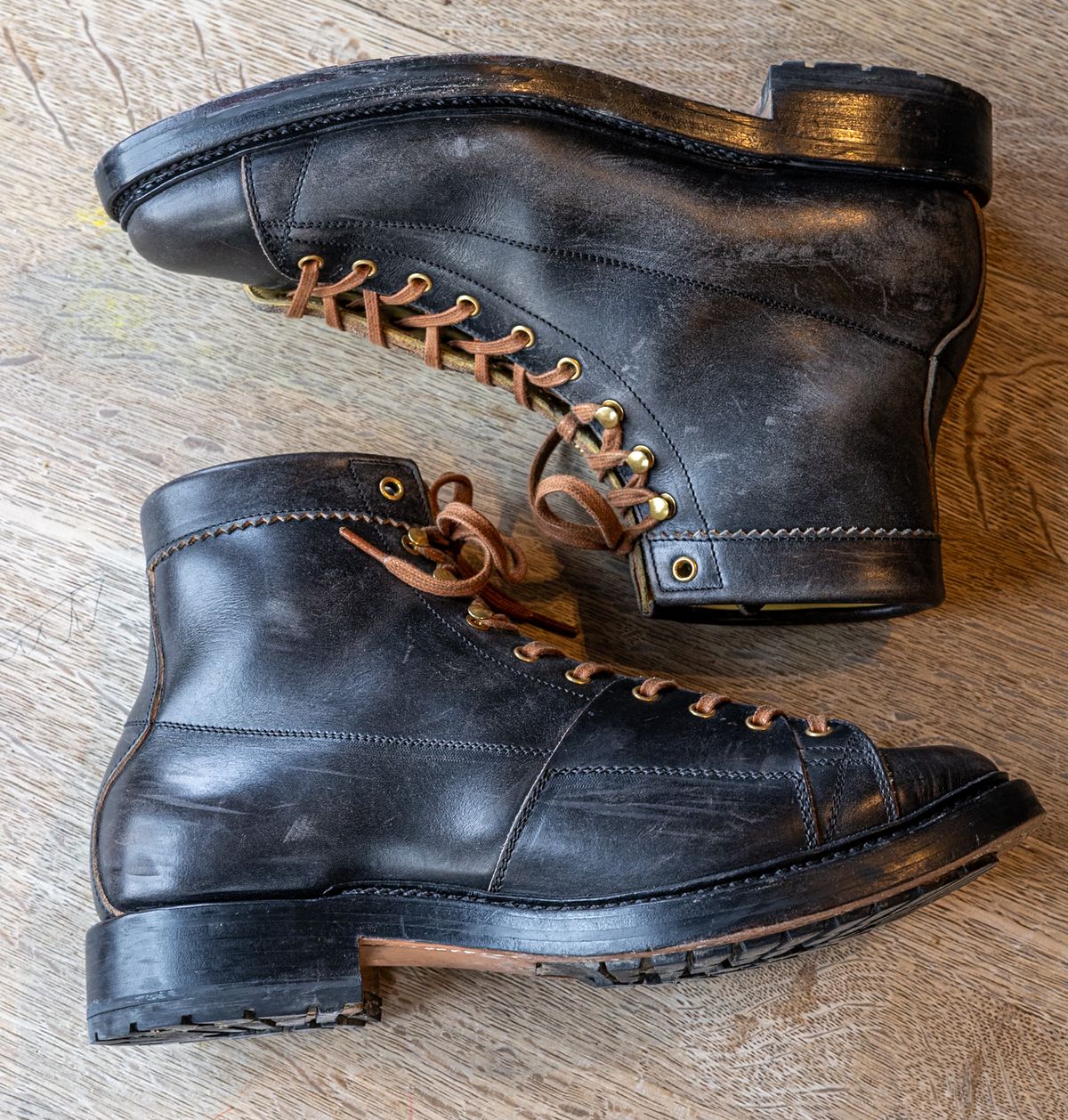 Photo by rustic.boots on December 1, 2025 of the Sagara Cordmaster in Black Rust Arborwax.