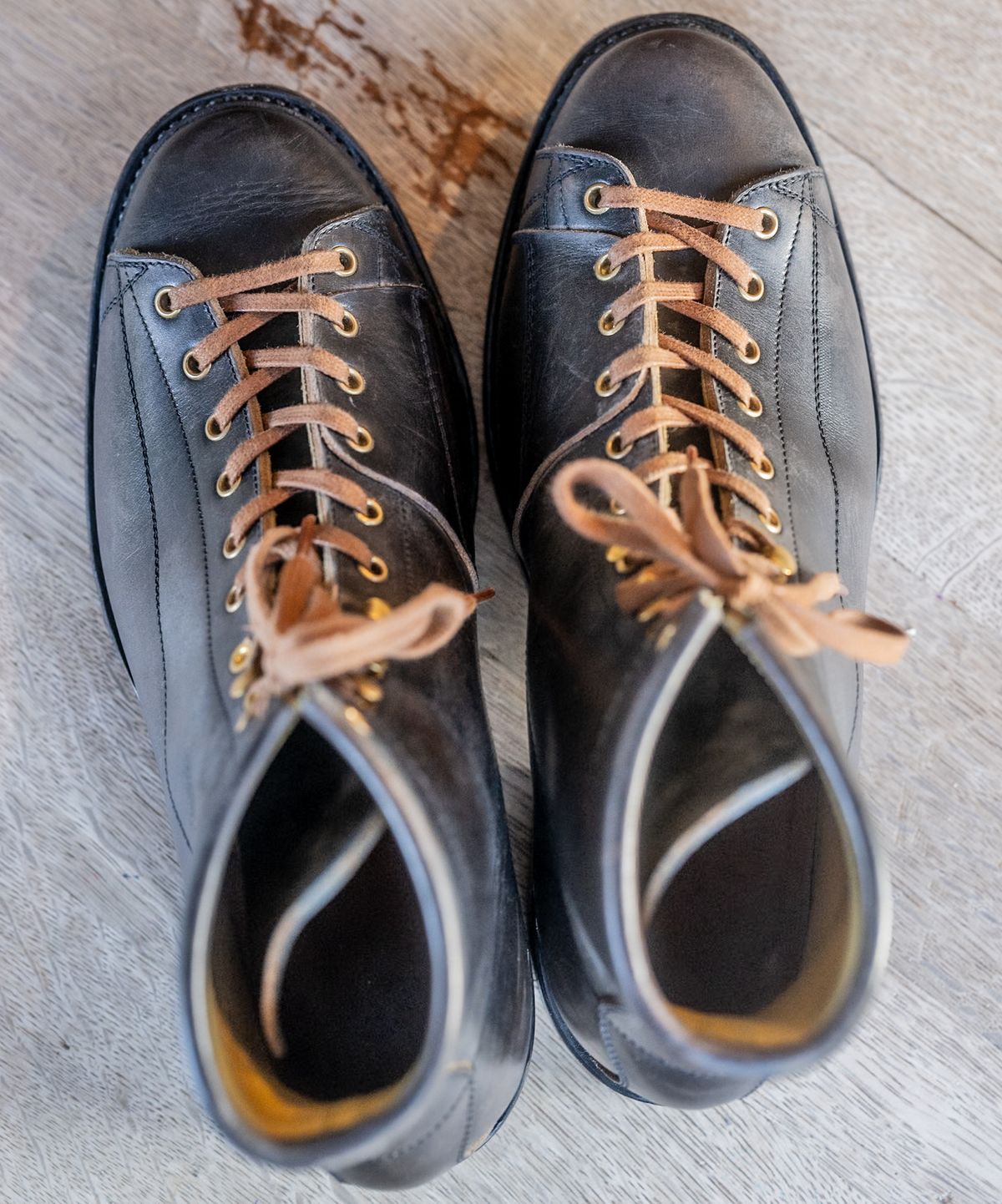 Photo by rustic.boots on December 29, 2025 of the Sagara Cordmaster in Black Rust Arborwax.