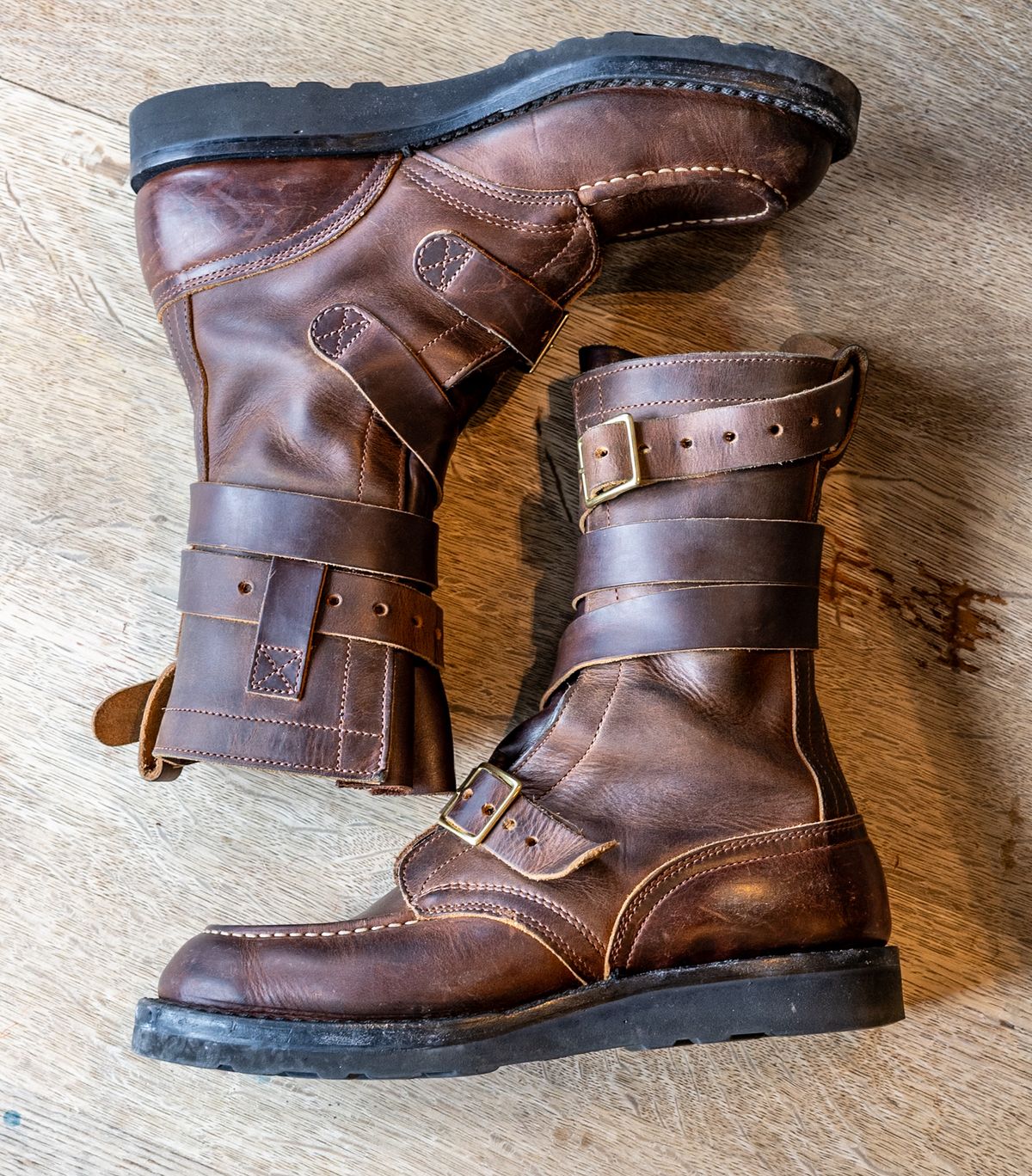 Photo by rustic.boots on December 1, 2025 of the Nicks TankerPro in Horween Orange Predator.