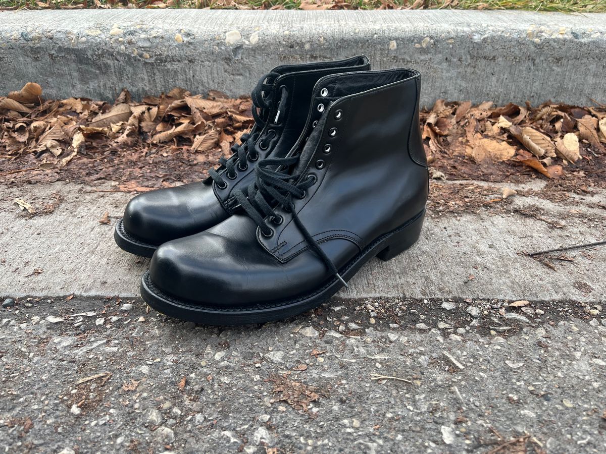 Photo by BigMunnyMunro on November 6, 2024 of the Unknown Maker Service Boot in Unknown Leather.