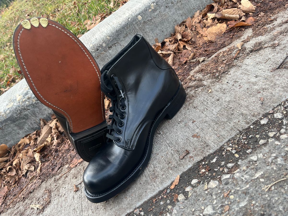 Photo by BigMunnyMunro on November 6, 2024 of the Unknown Maker Service Boot in Unknown Leather.