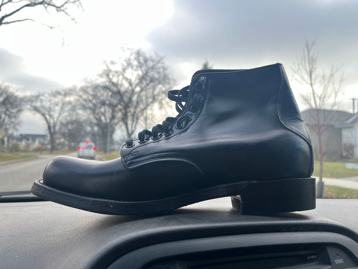 Photo by BigMunnyMunro on November 6, 2024 of the Unknown Maker Service Boot in Unknown Leather.