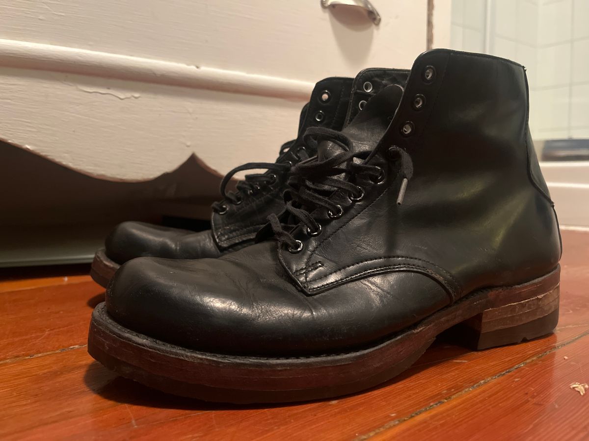 Photo by BigMunnyMunro on January 4, 2025 of the Unknown Maker Service Boot in Unknown Leather.