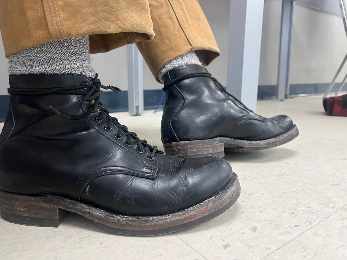 Photo by BigMunnyMunro on January 8, 2025 of the Unknown Maker Service Boot in Unknown Leather.