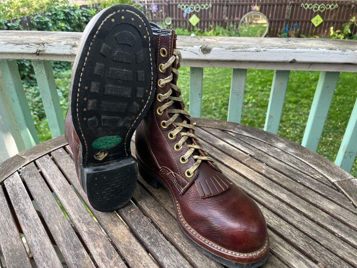 Photo by BigMunnyMunro on August 28, 2024 of the GREB 1960s Kodiak Steel Toe in Unknown Leather.