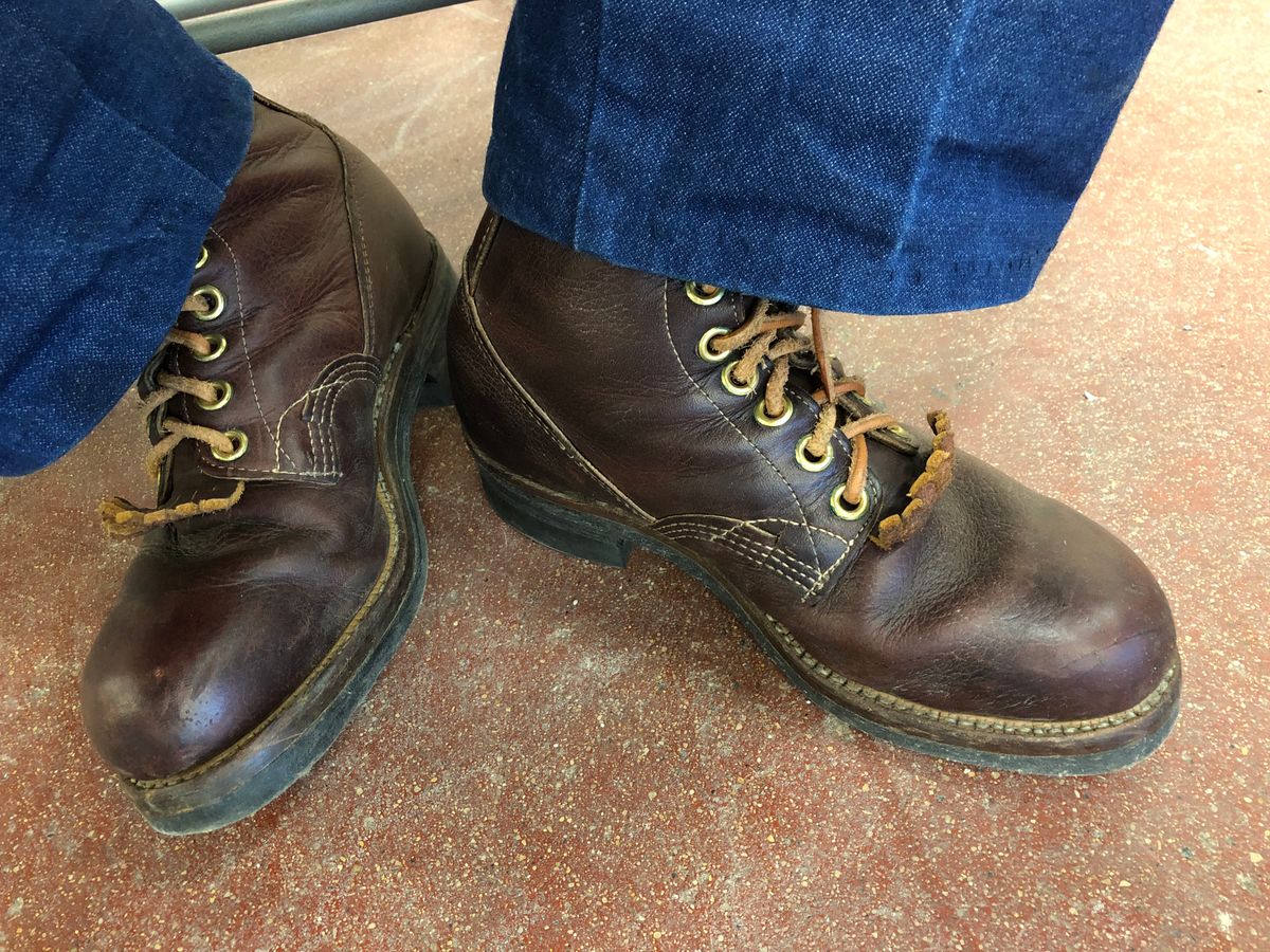 Photo by BigMunnyMunro on September 9, 2024 of the GREB 1960s Kodiak Steel Toe in Unknown Leather.