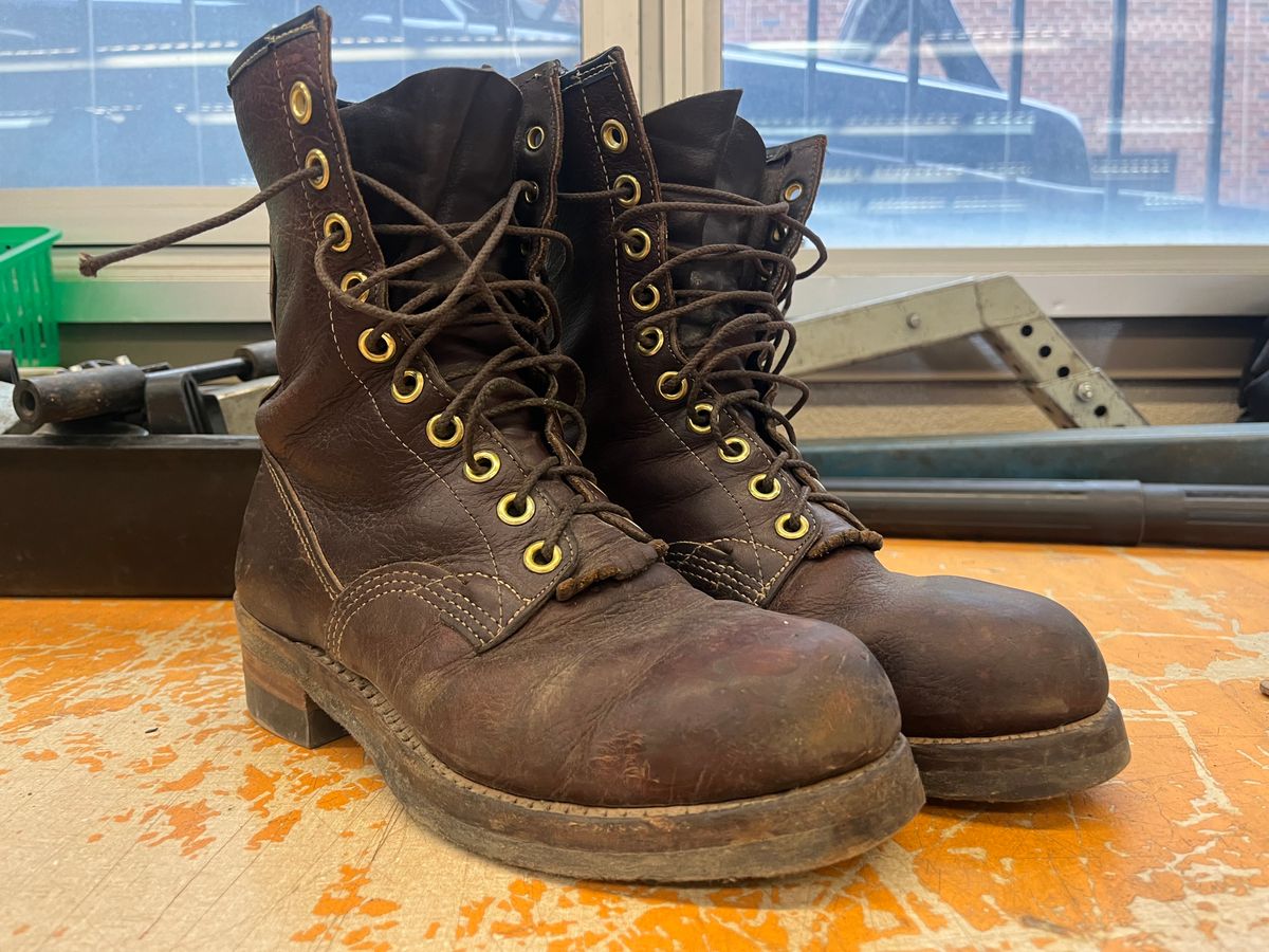 Photo by BigMunnyMunro on November 1, 2024 of the GREB 1960s Kodiak Steel Toe in Unknown Leather.