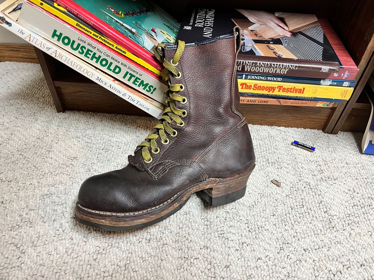 Photo by BigMunnyMunro on May 15, 2025 of the GREB 1960s Kodiak Steel Toe in Unknown Leather.