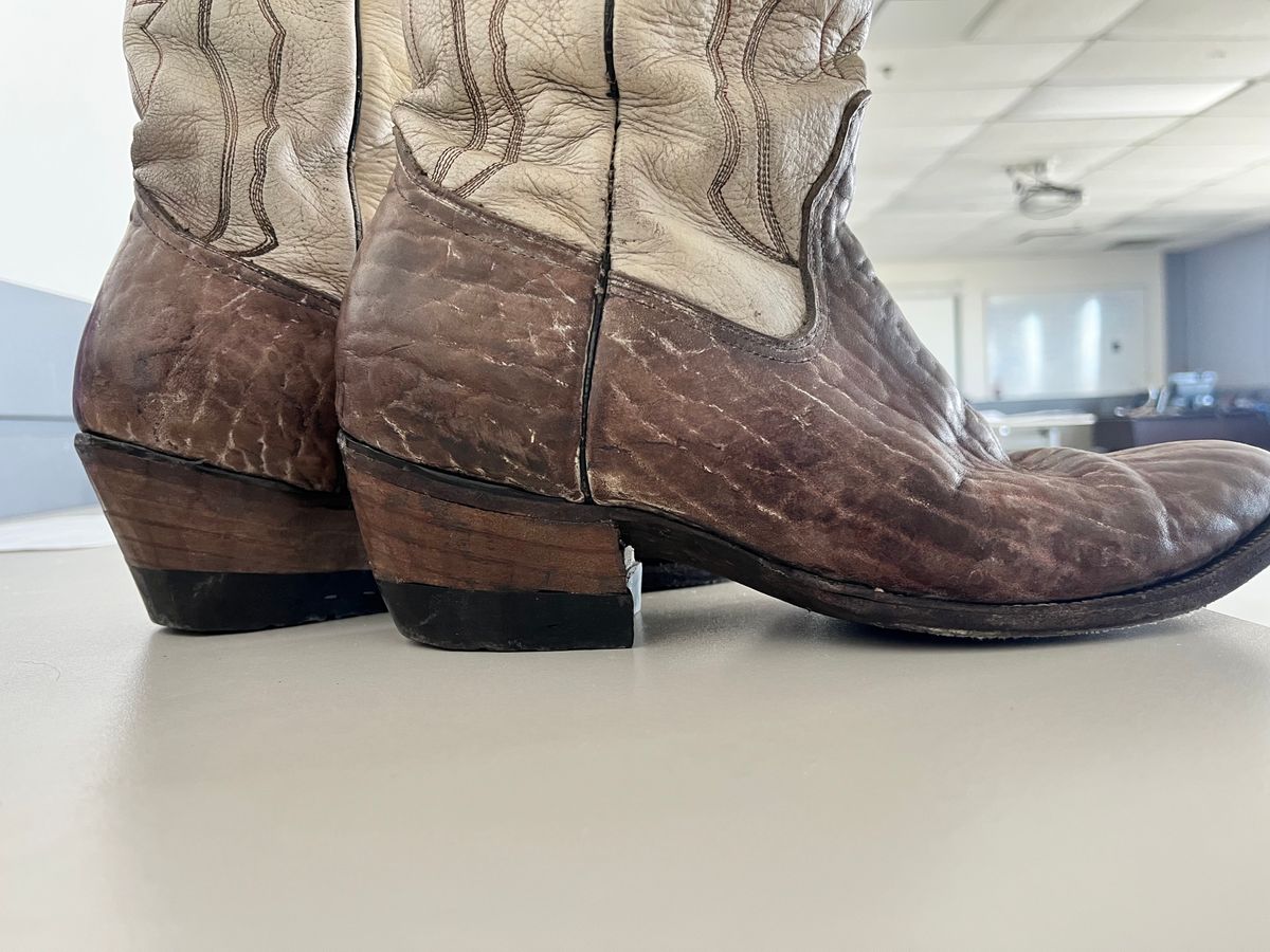 Photo by BigMunnyMunro on March 30, 2025 of the Coyote Joe Boots Cowboy Boot in Light Tan Bison White Overdye & White Calfskin.